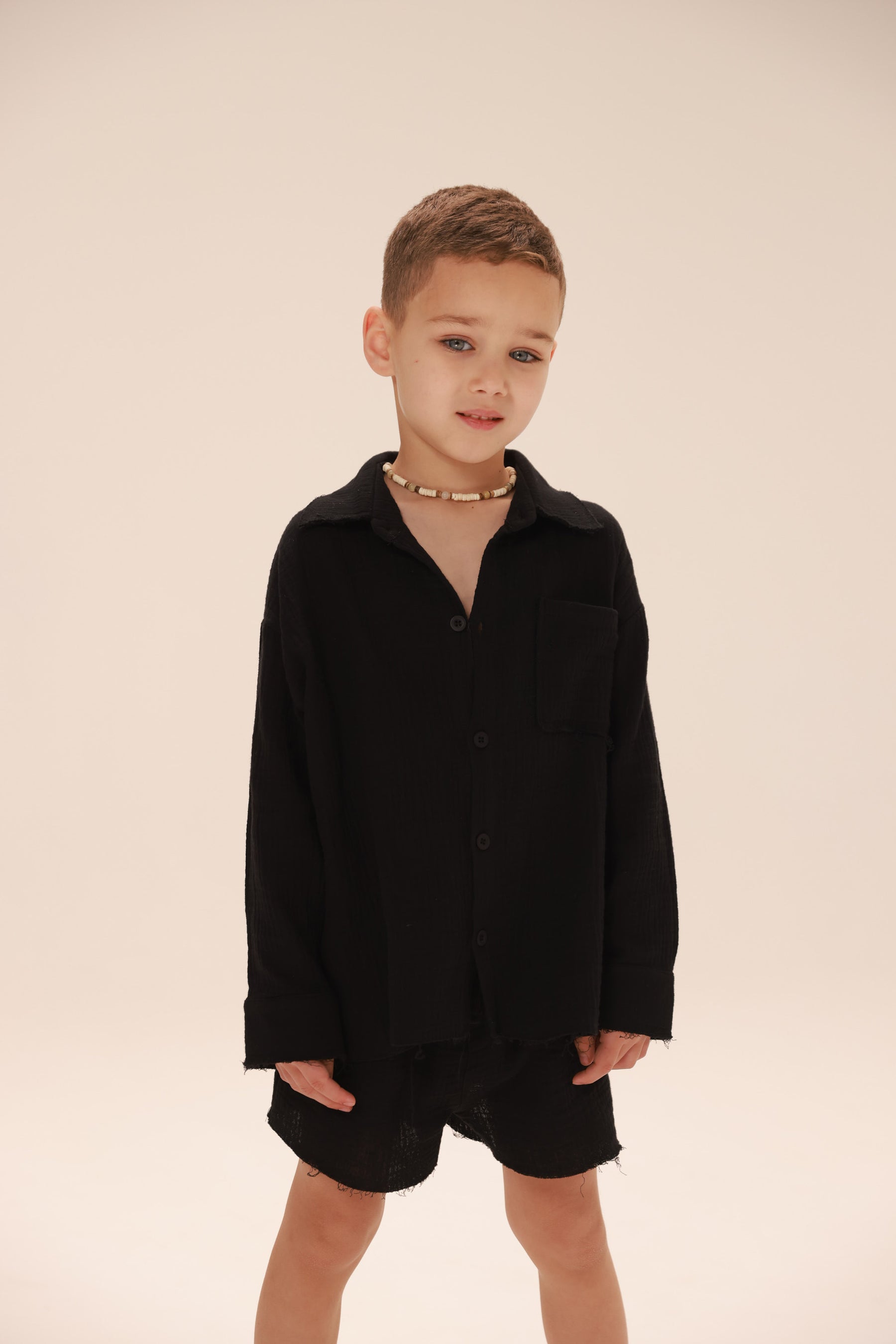 חליפת טראוויס שחורה