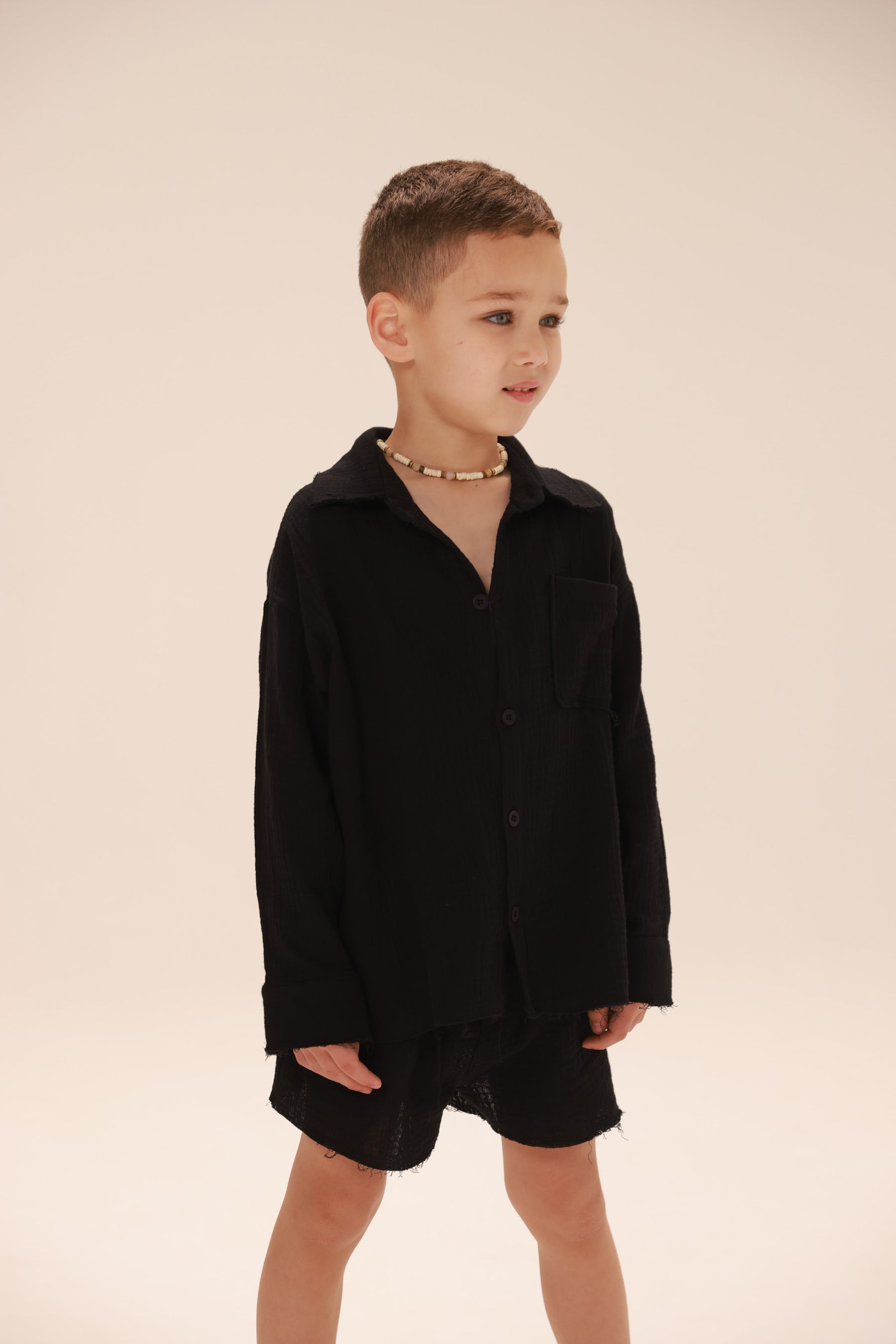 חליפת טראוויס שחורה