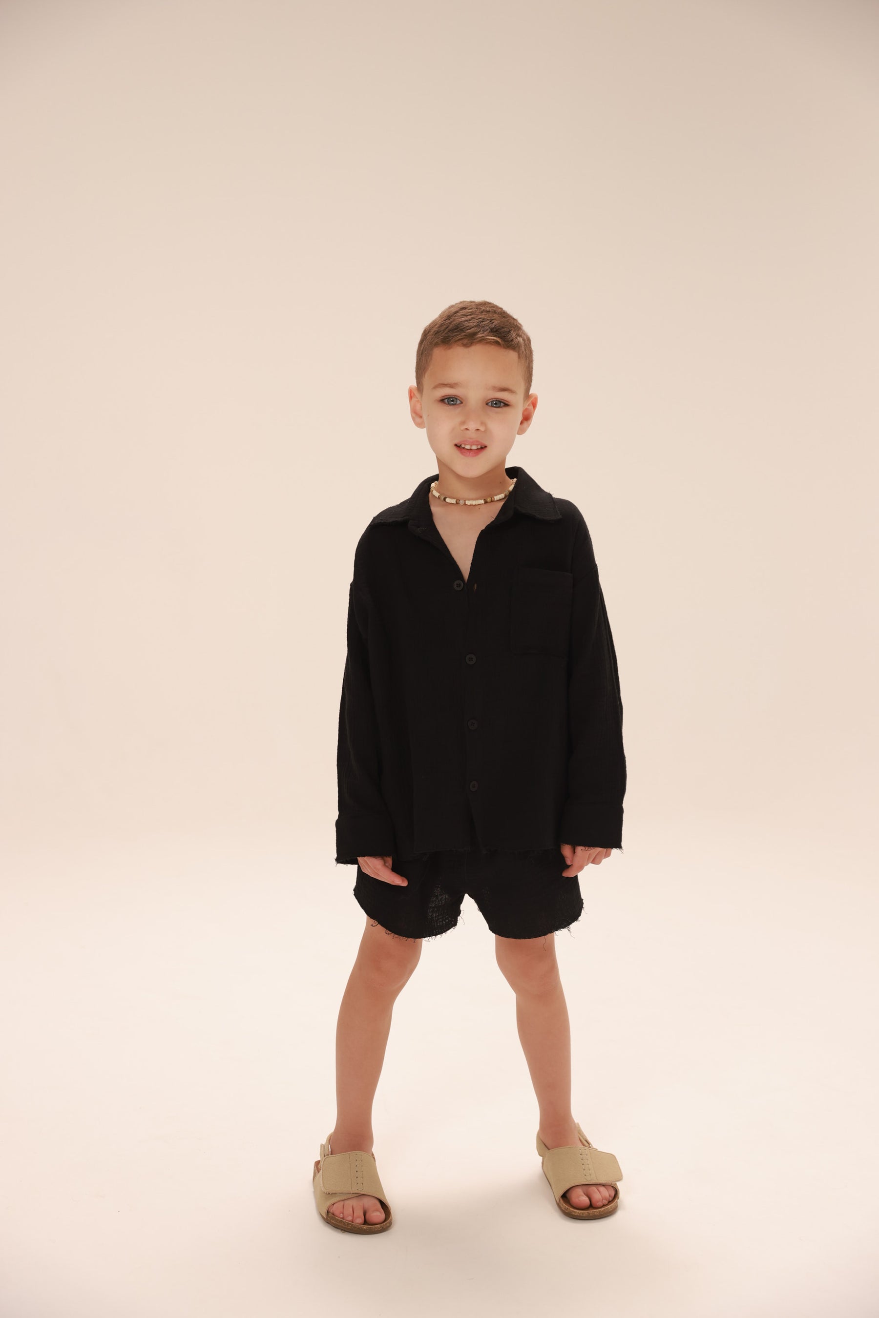 חליפת טראוויס שחורה