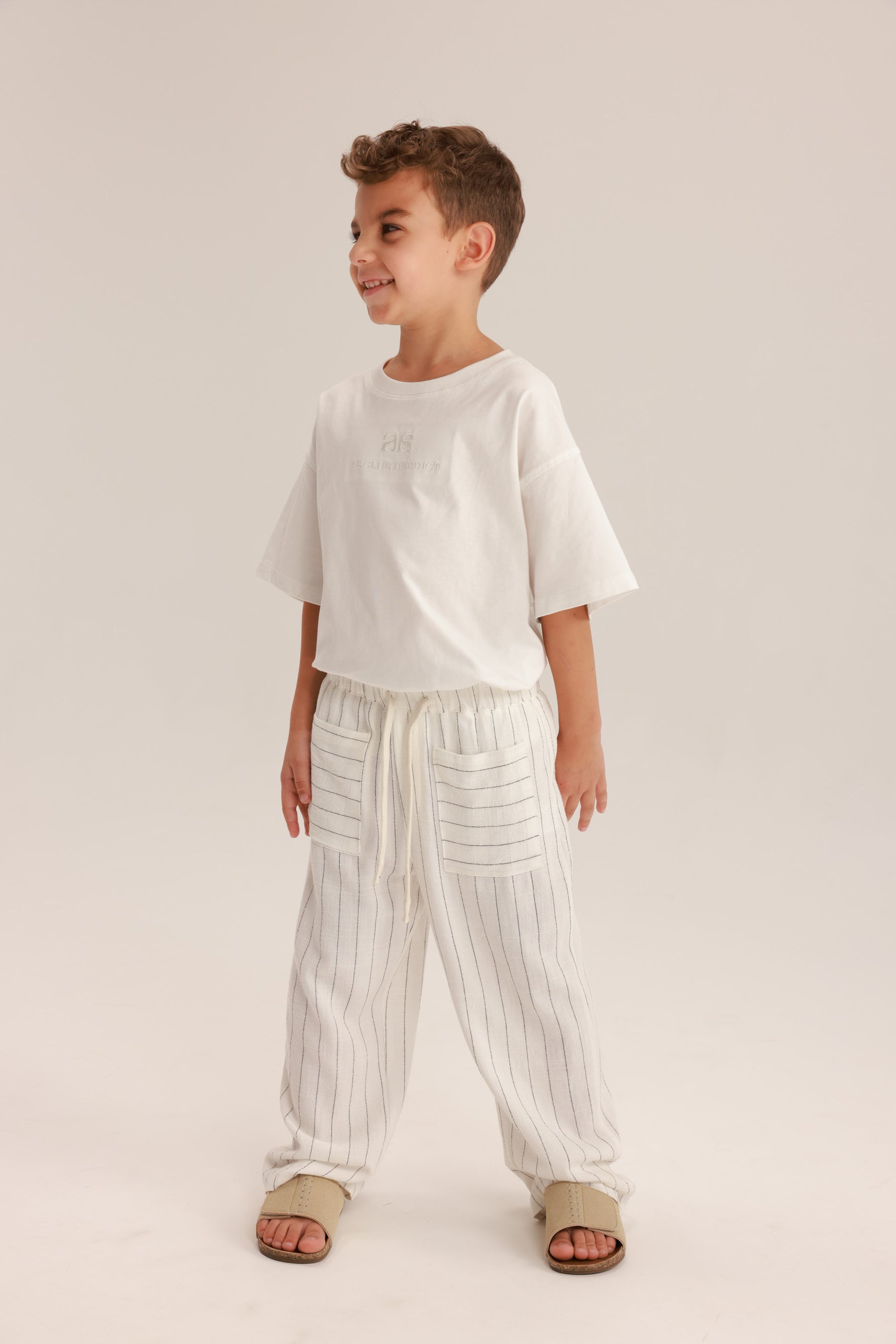 מכנסי נורי לבנים