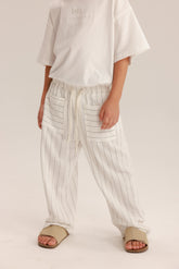 מכנסי נורי לבנים