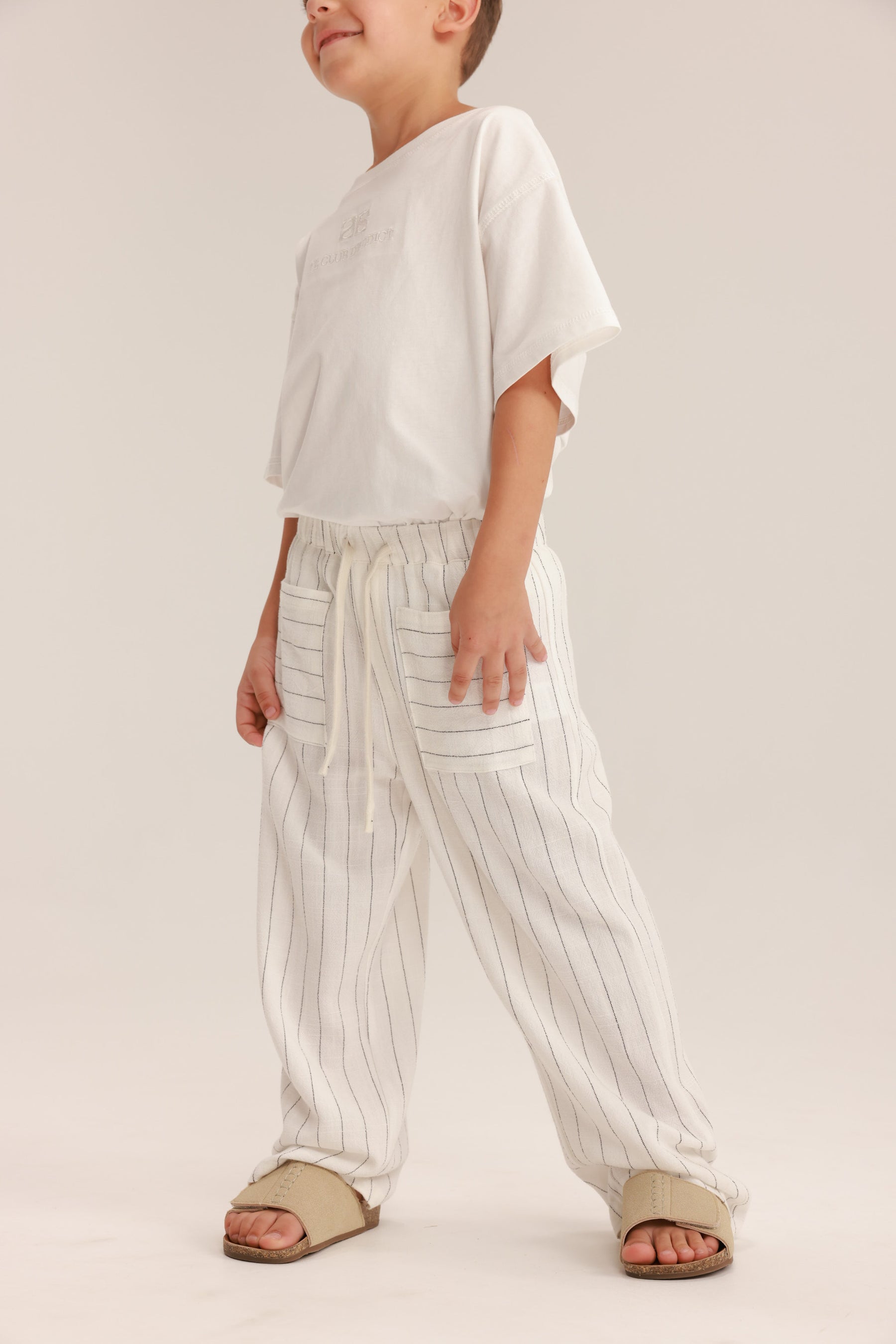 מכנסי נורי לבנים