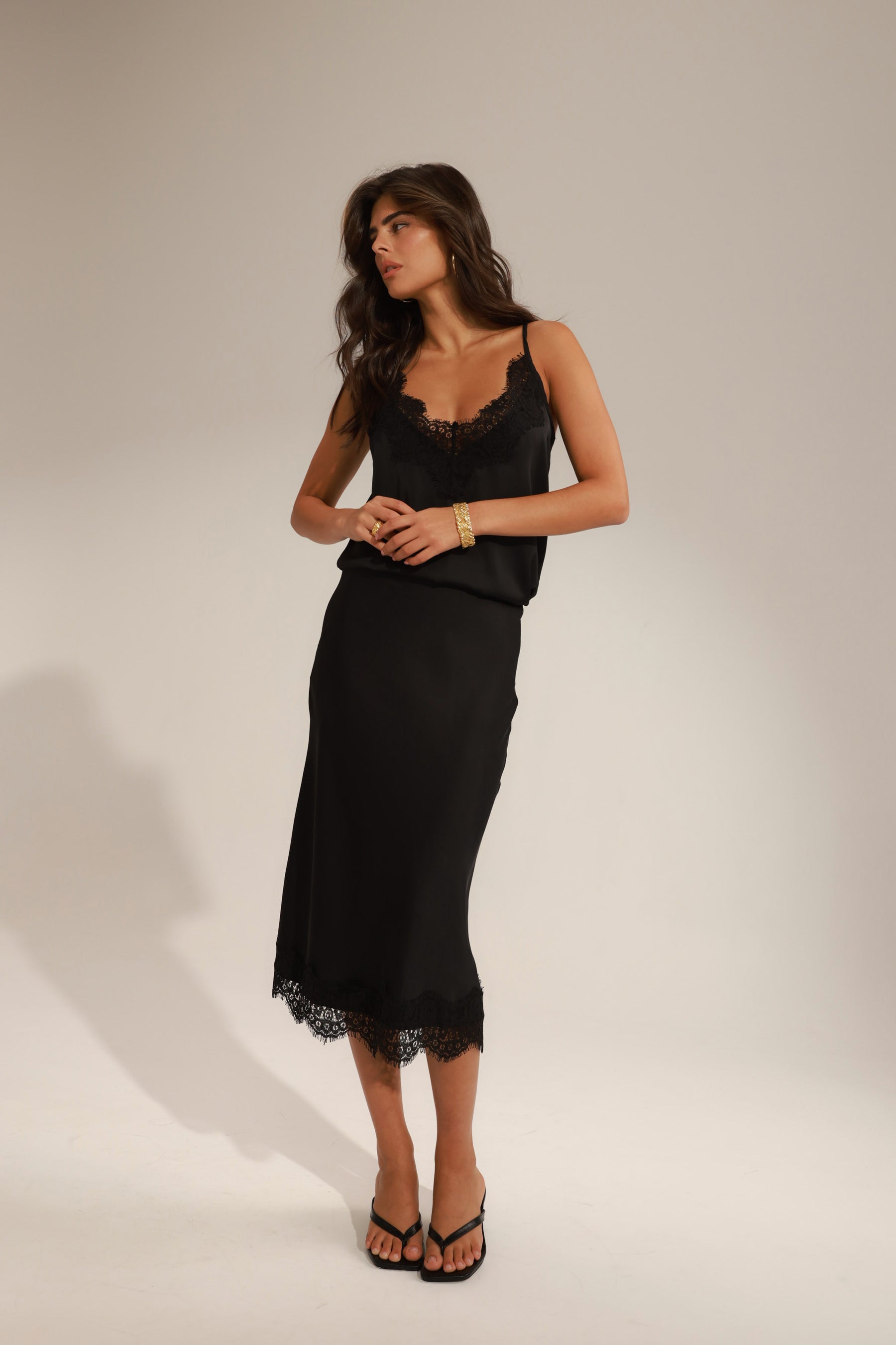 גופיית בלן שחורה