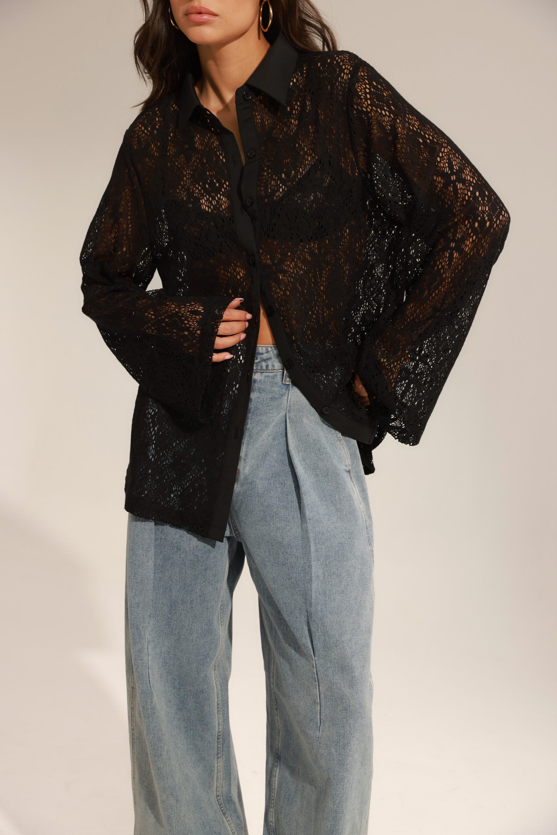 חולצת אמראל שחורה