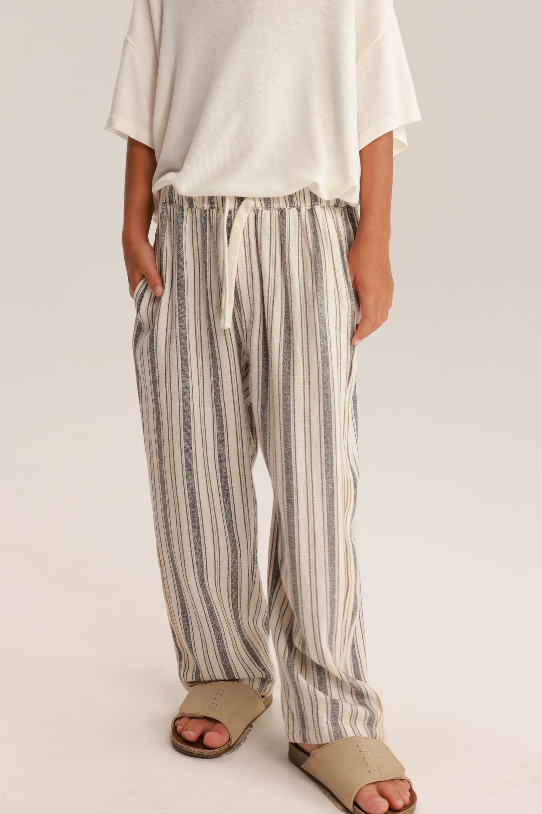 מכנסי אריאן שחור/שמנת