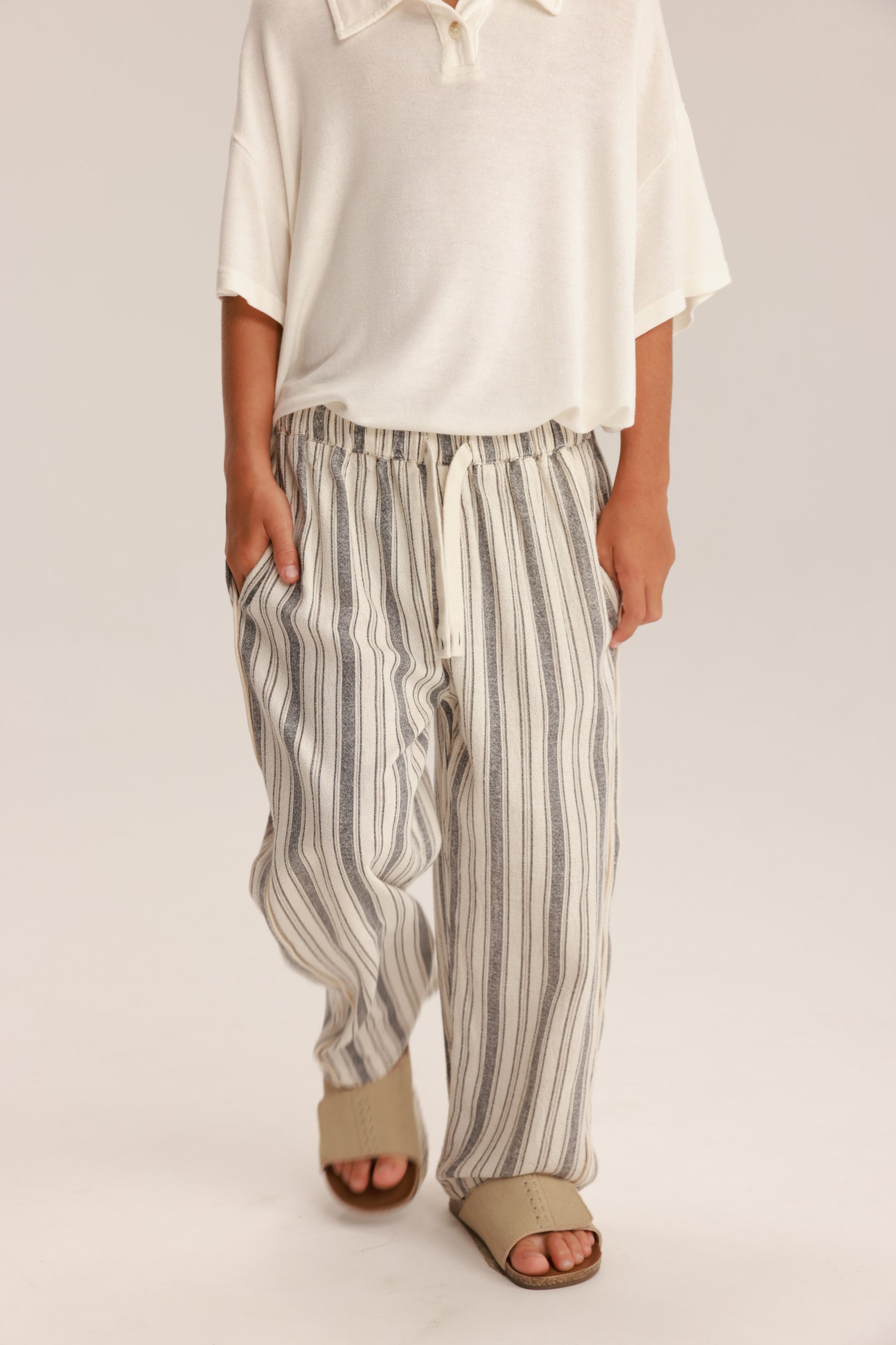 מכנסי אריאן שחור/שמנת