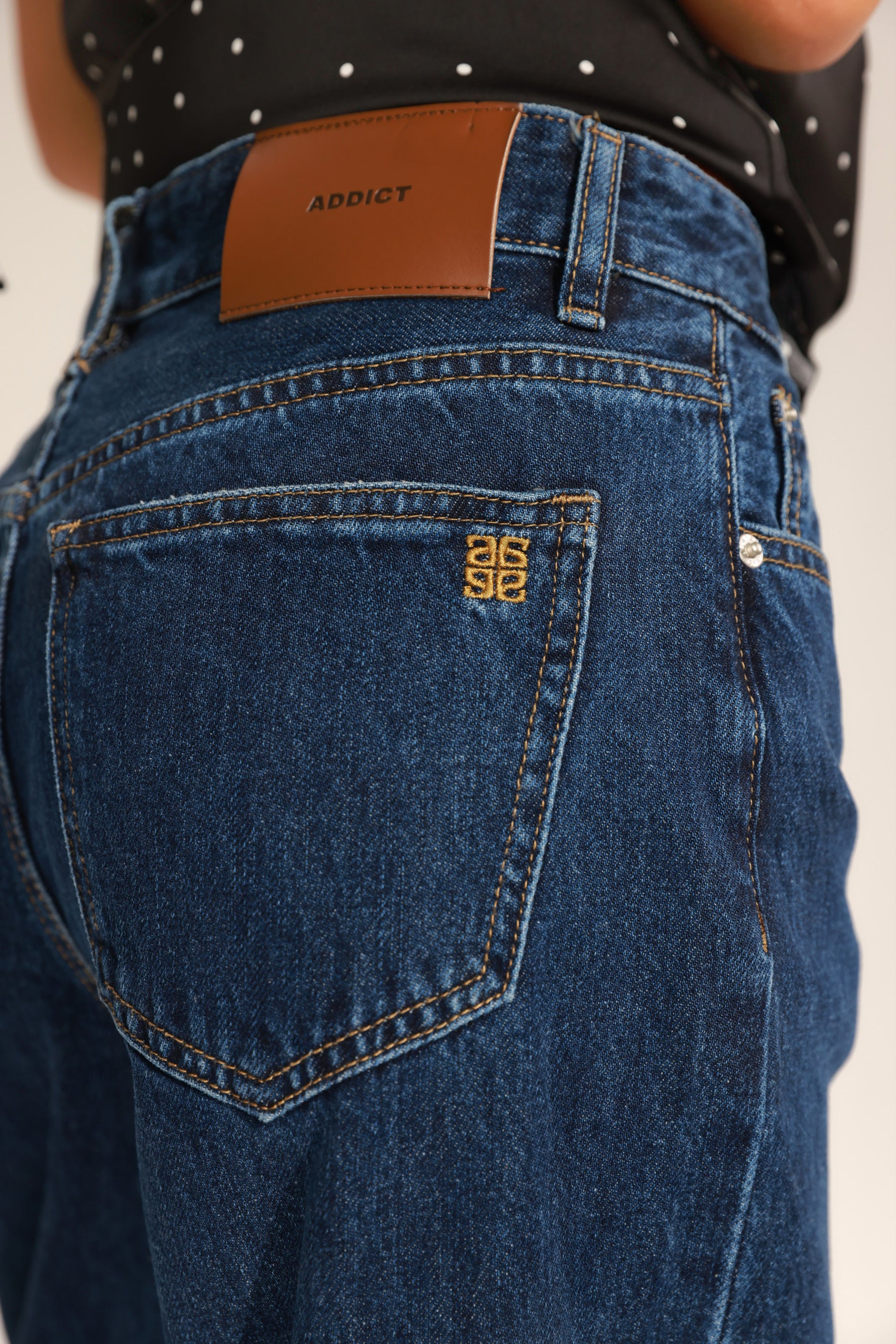 ג'ינס איתן כחול כהה