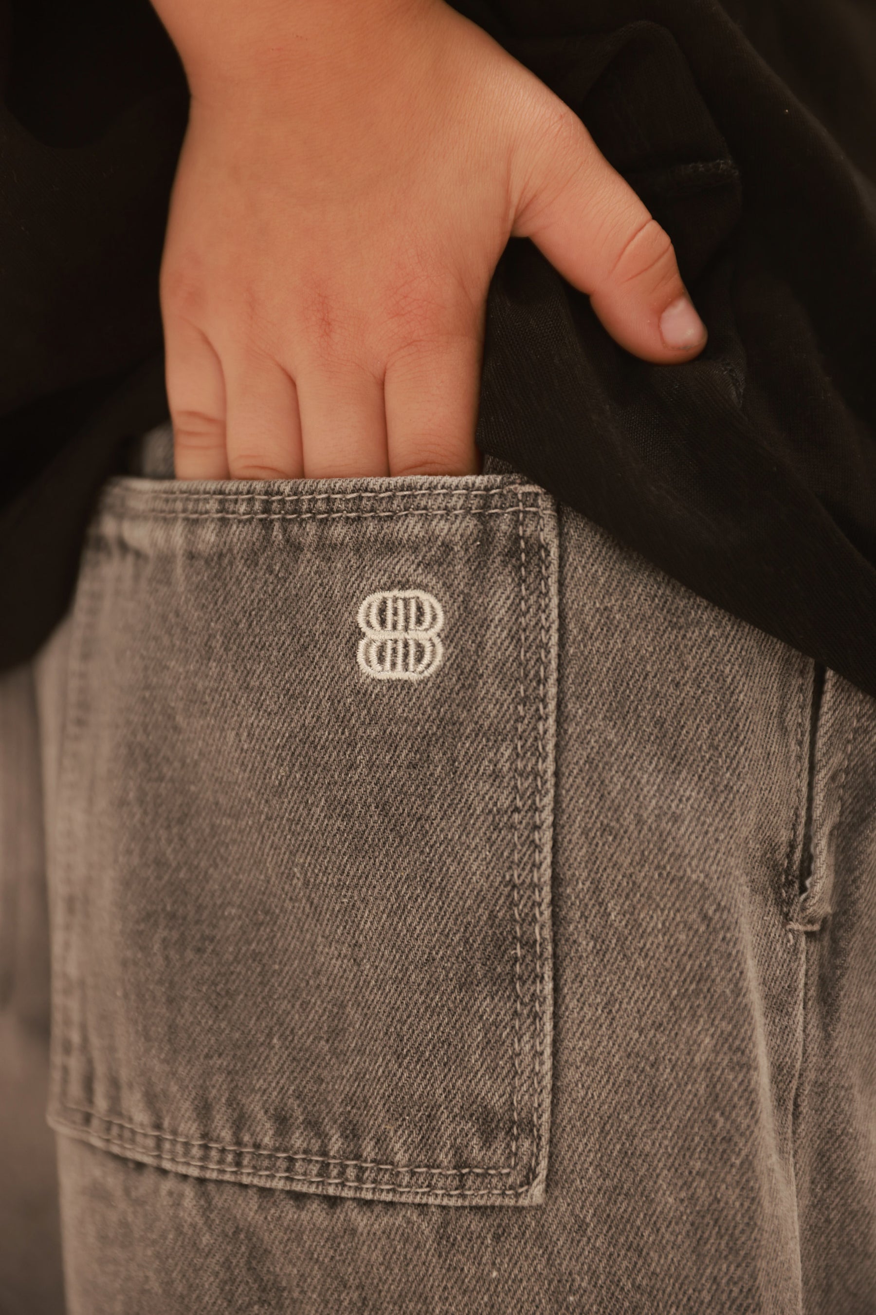 ג'ינס לנון אפור כהה