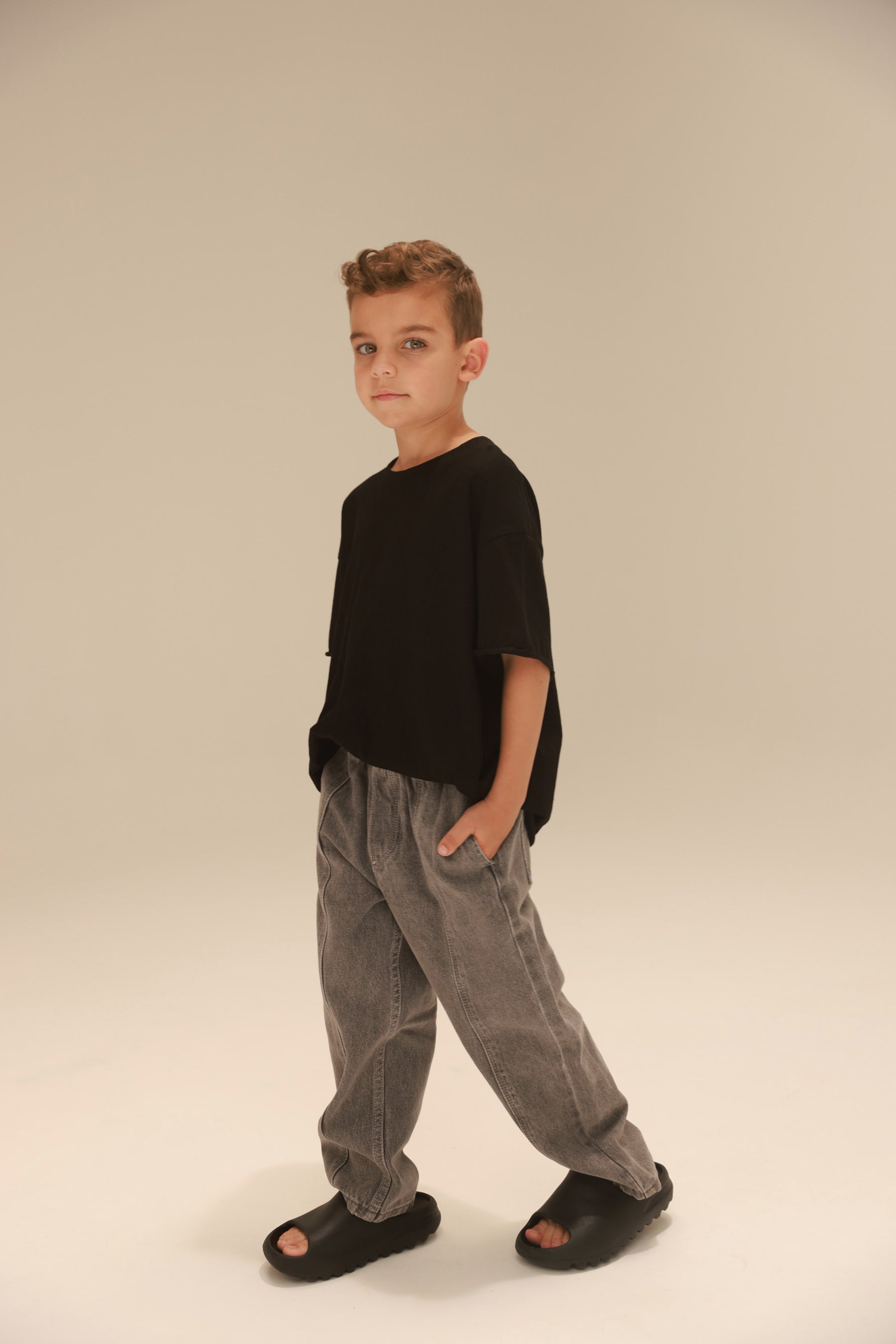 ג'ינס לנון אפור כהה