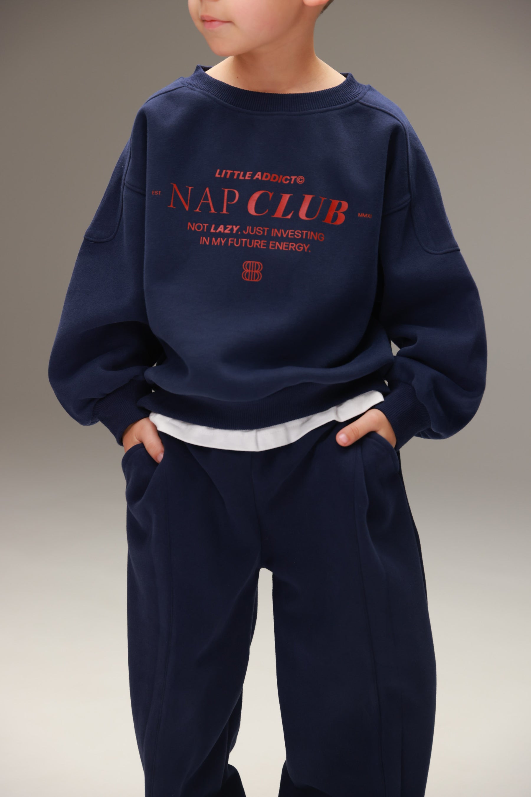 חליפת אנה נייבי