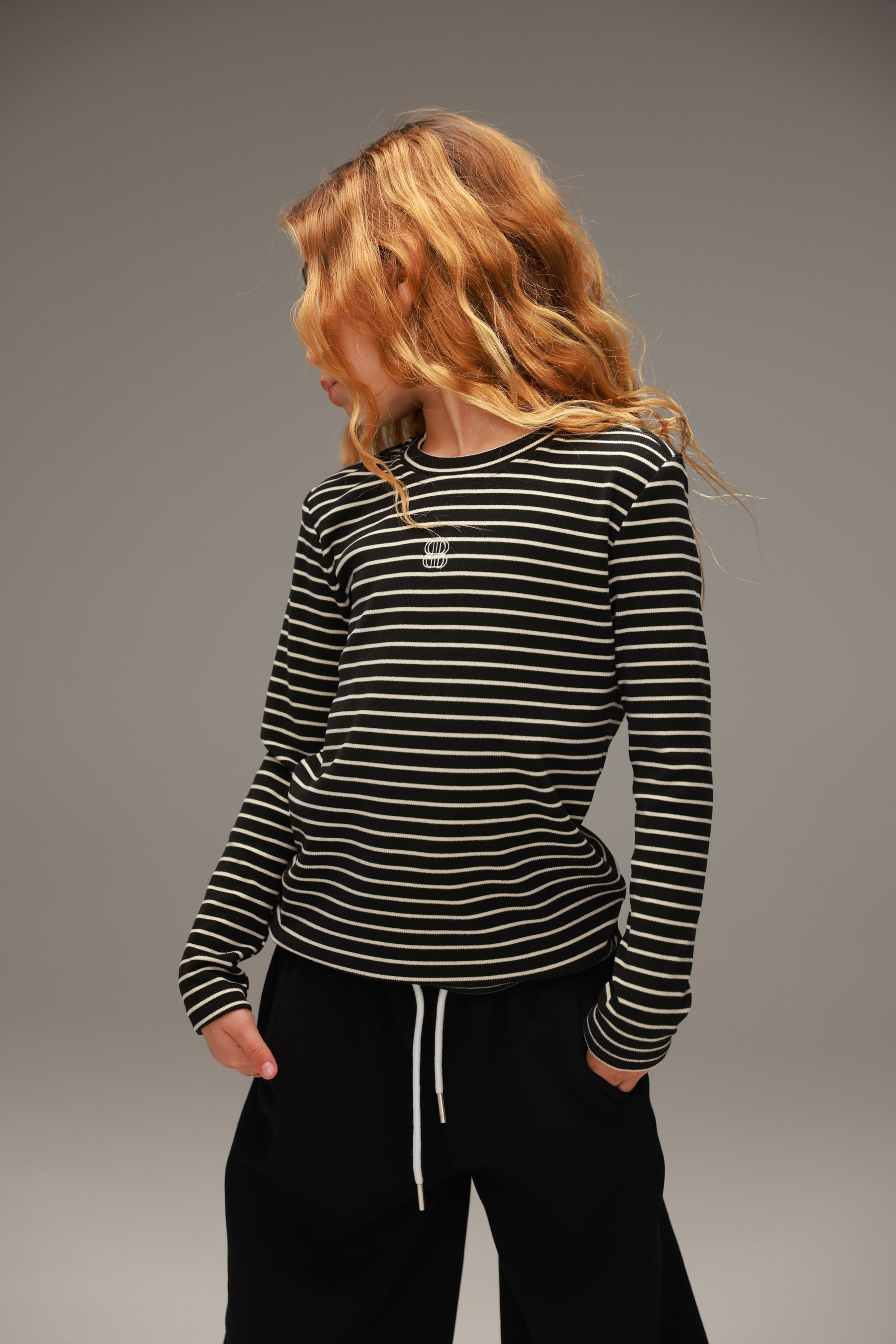 חולצת קימי פסים שחור/שמנת