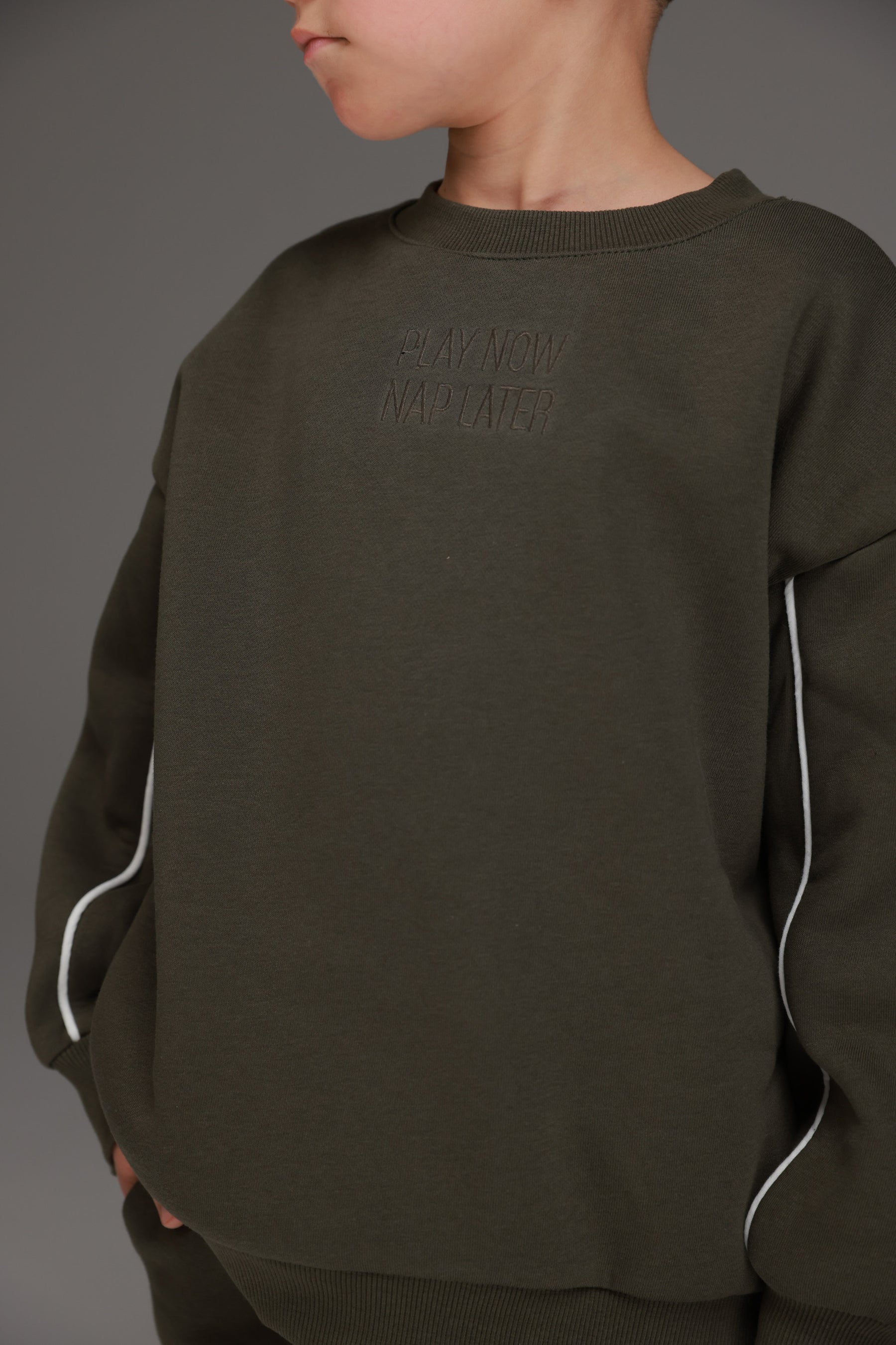 חליפת פיטר ירוקה