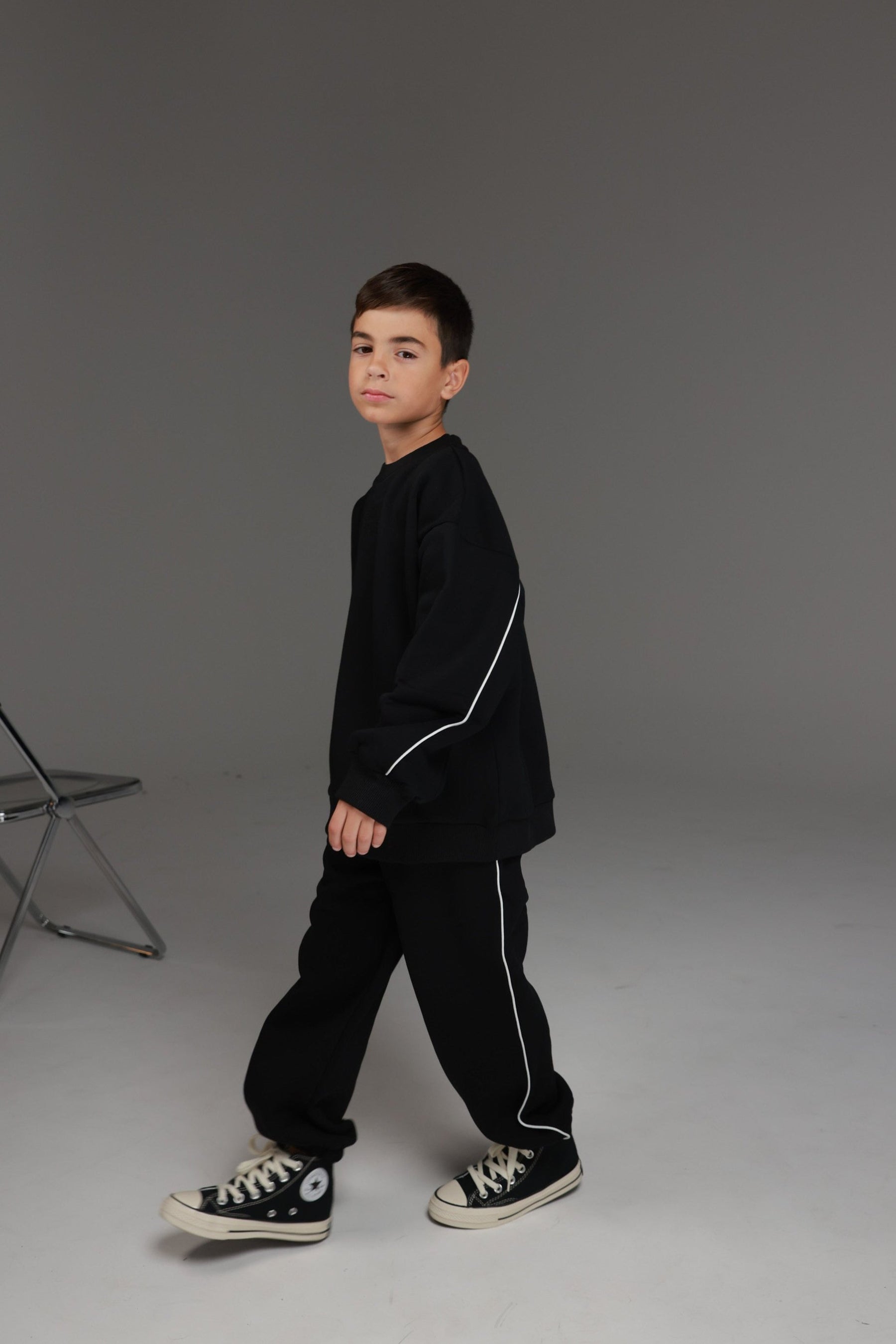 חליפת פיטר שחורה