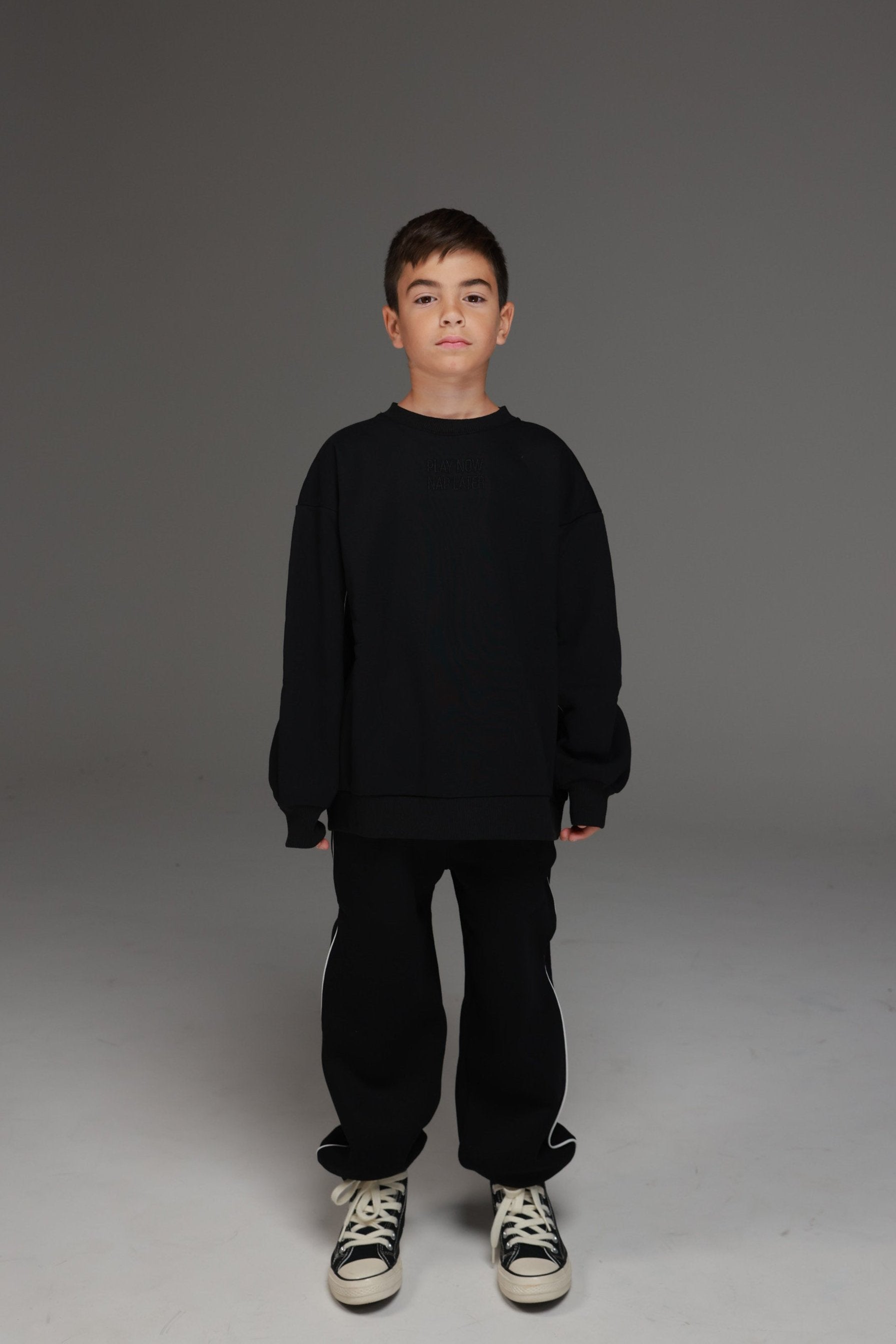 חליפת פיטר שחורה