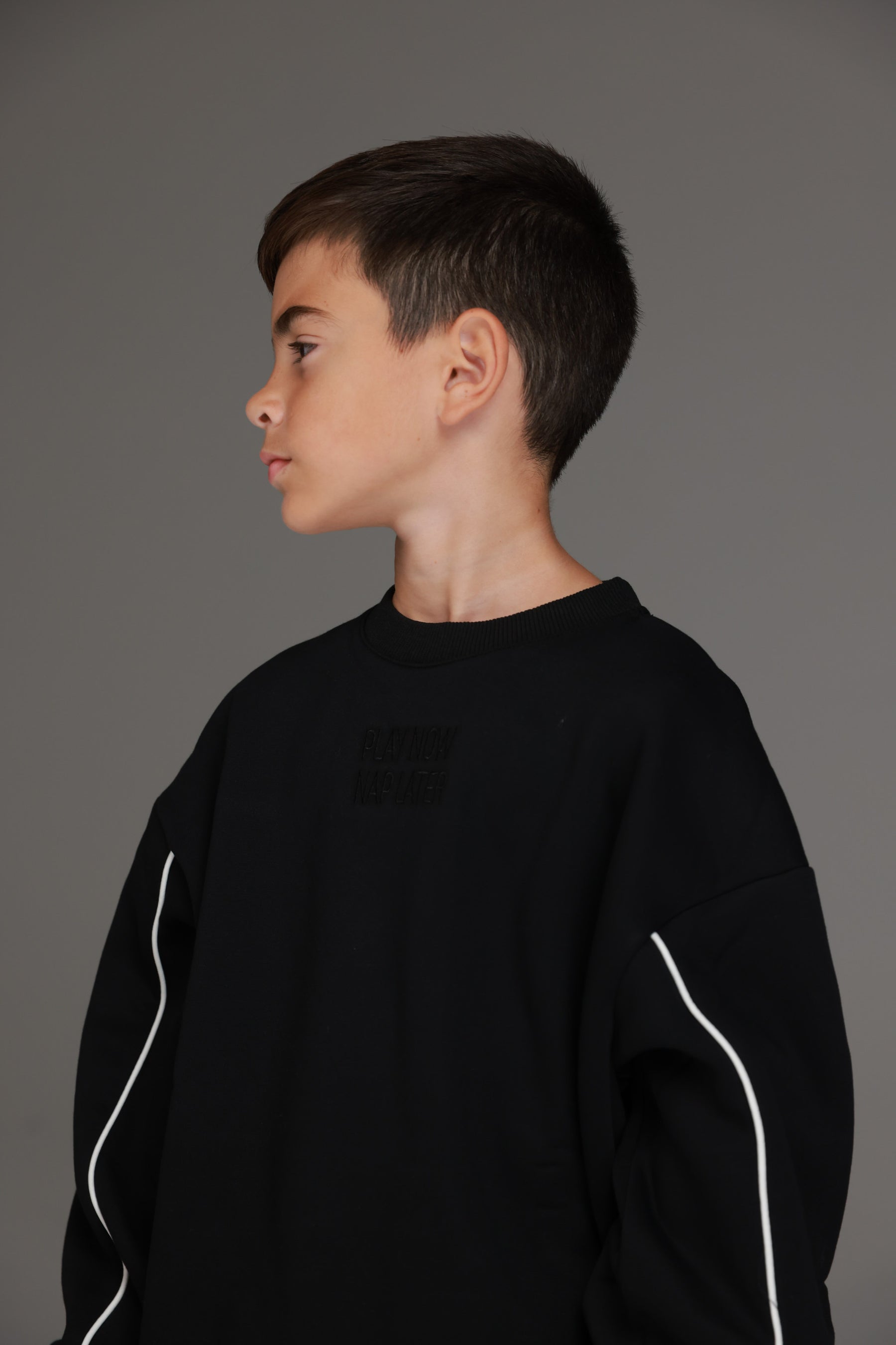 חליפת פיטר שחורה