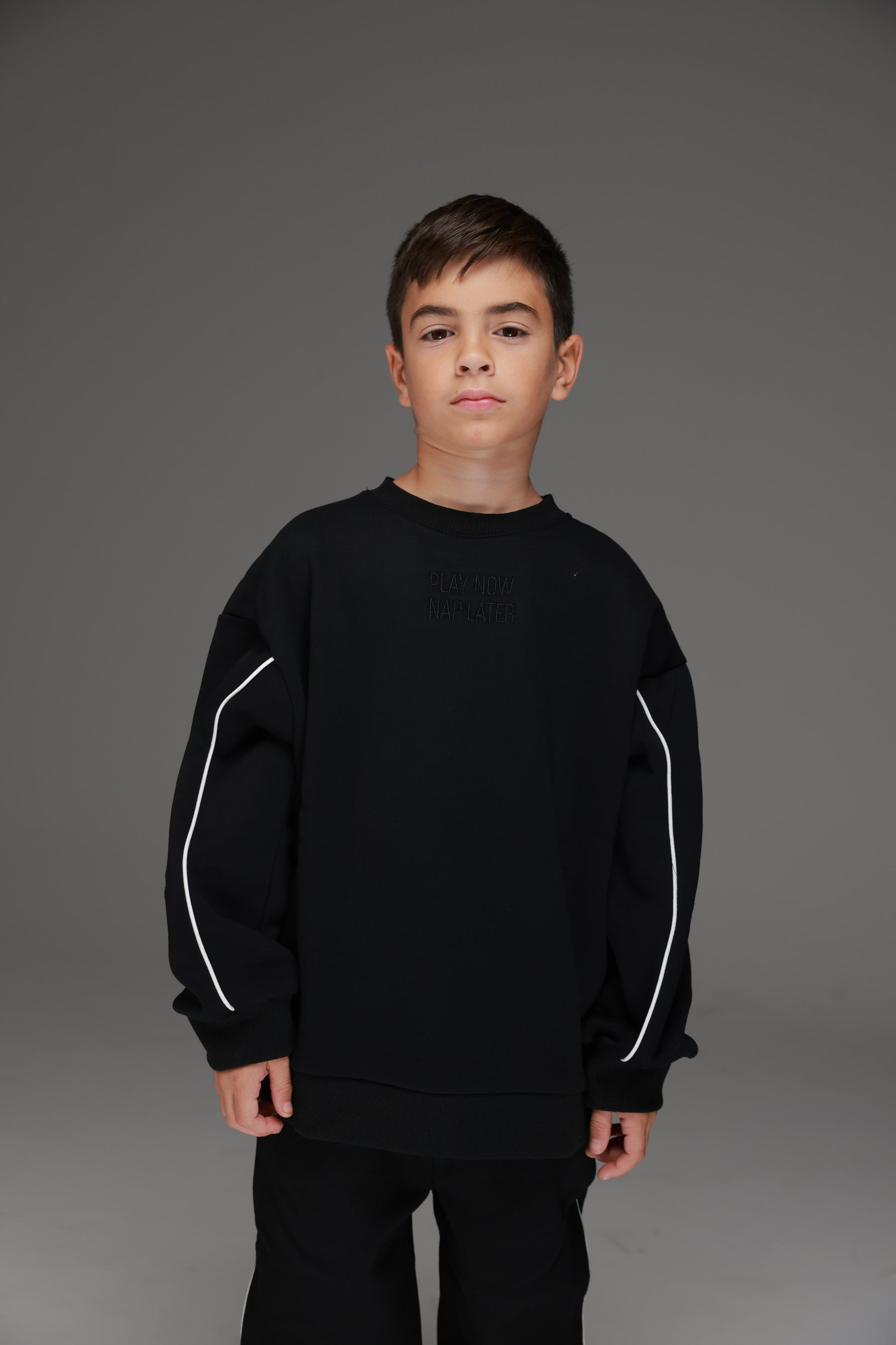 חליפת פיטר שחורה