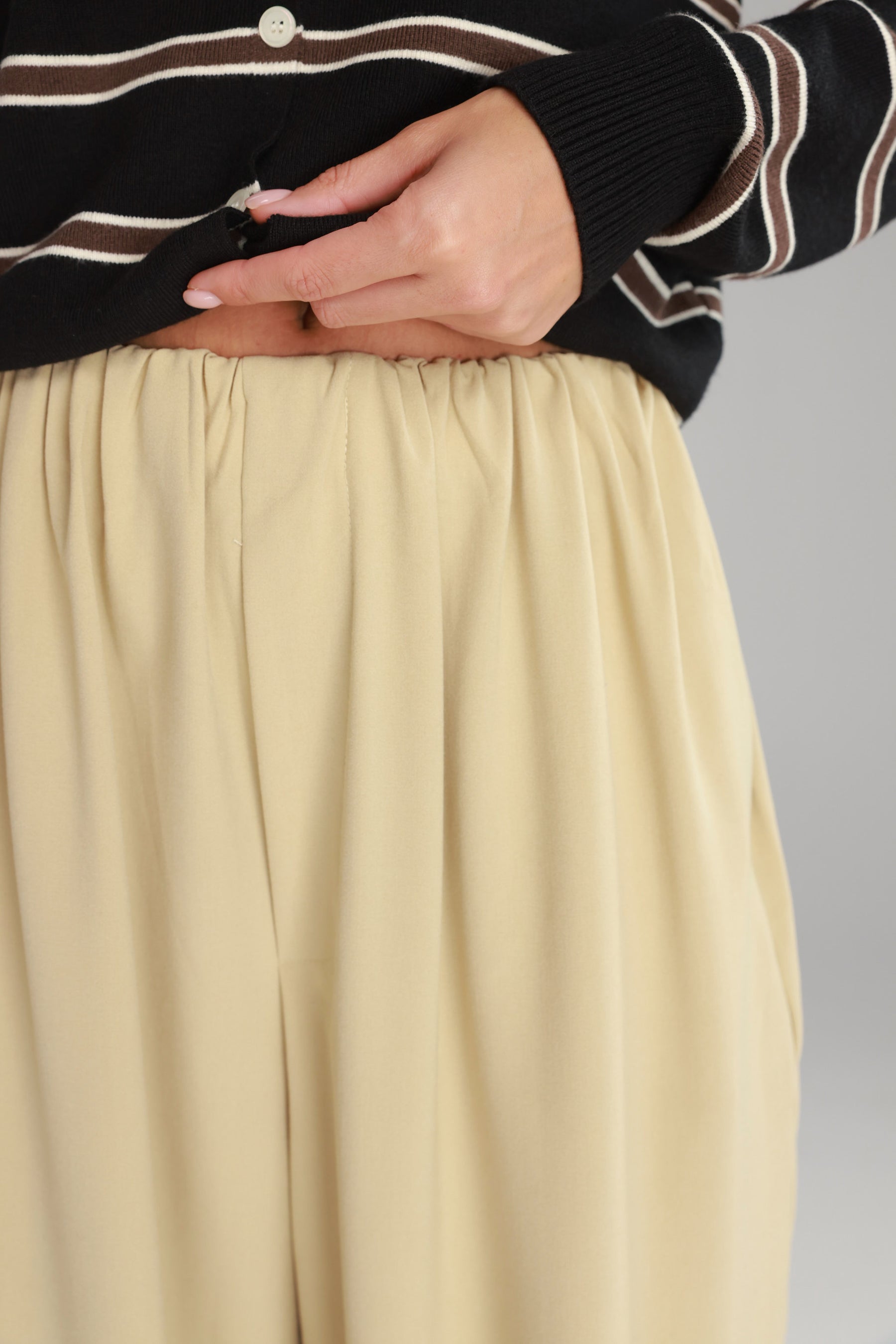 מכנסי מנואלה בלונד