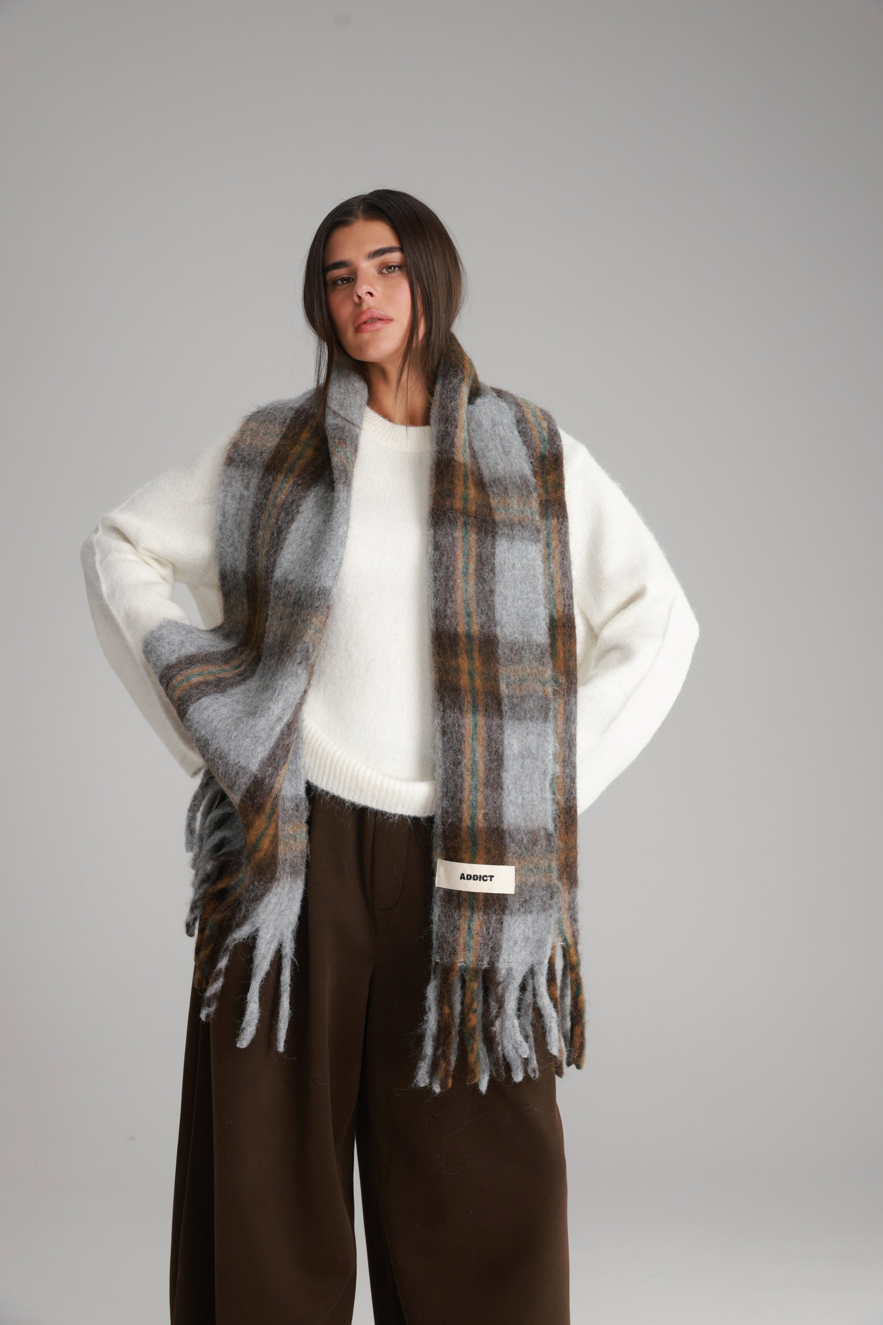 צעיף אלברט אפור