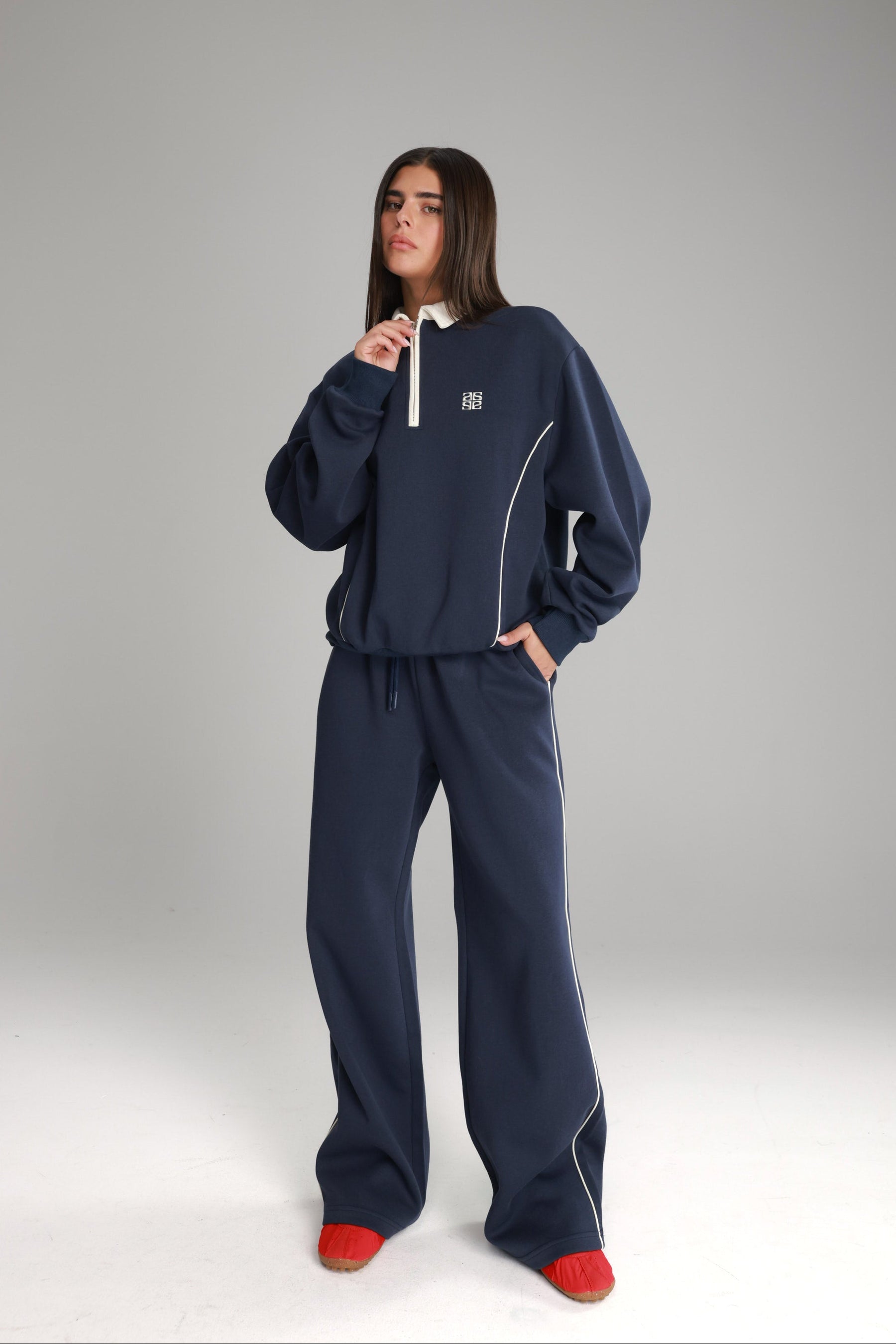 חליפת ג'ון נייבי