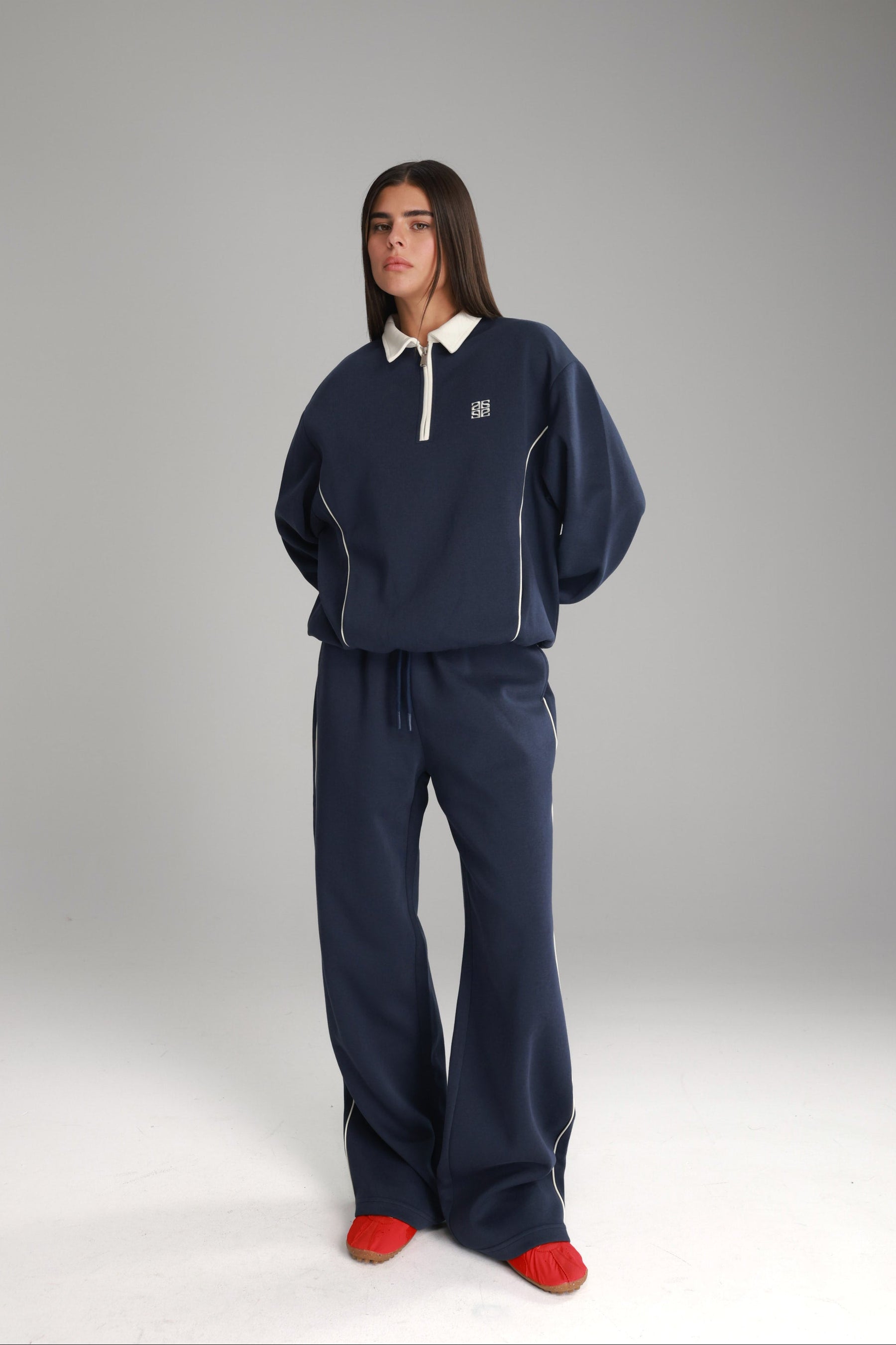 חליפת ג'ון נייבי