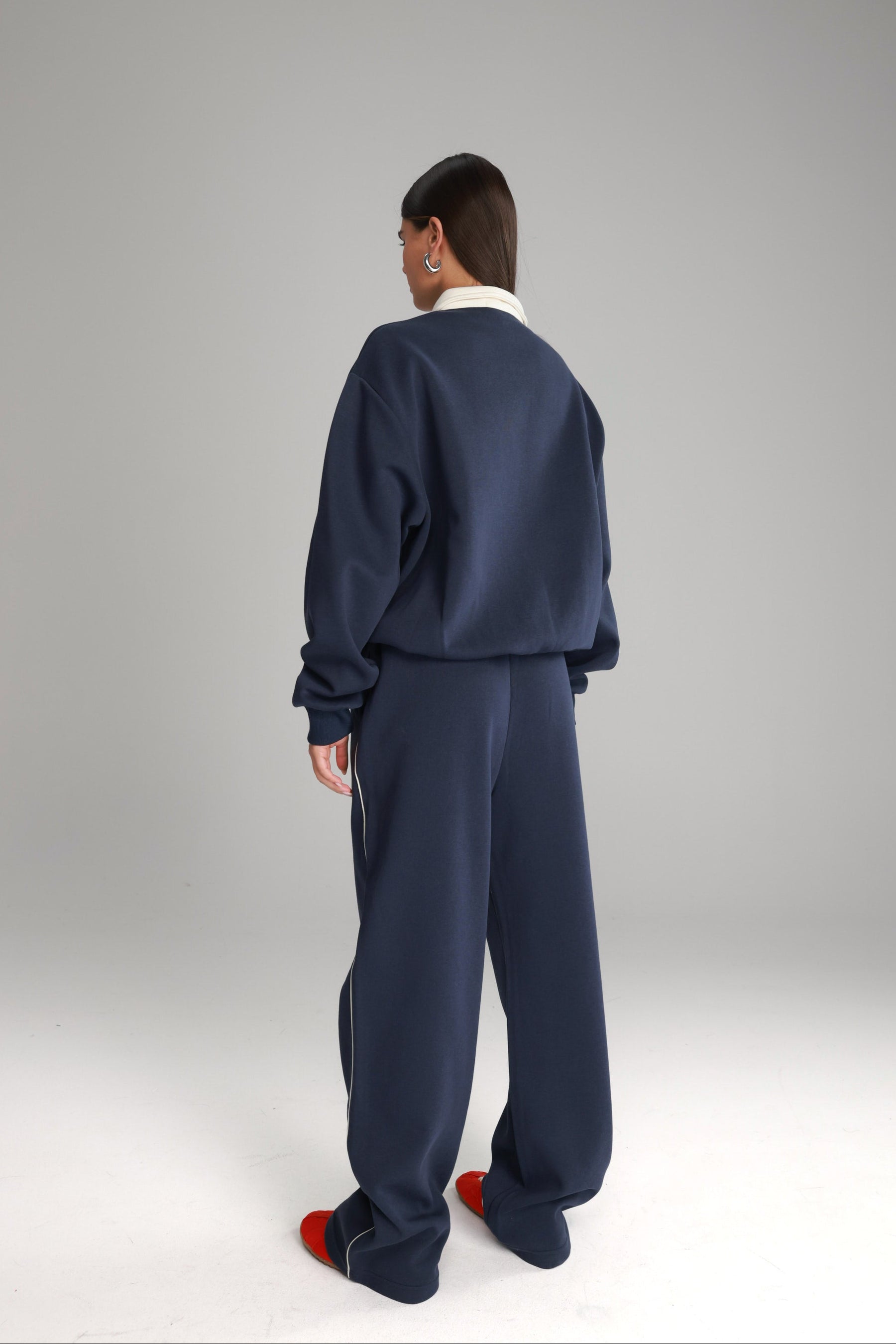 חליפת ג'ון נייבי