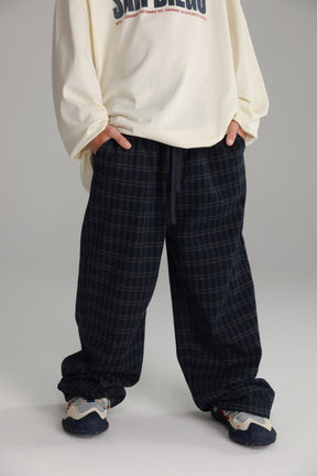 מכנסי אנטון נייבי