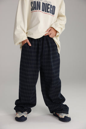 מכנסי אנטון נייבי