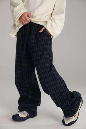 מכנסי אנטון נייבי