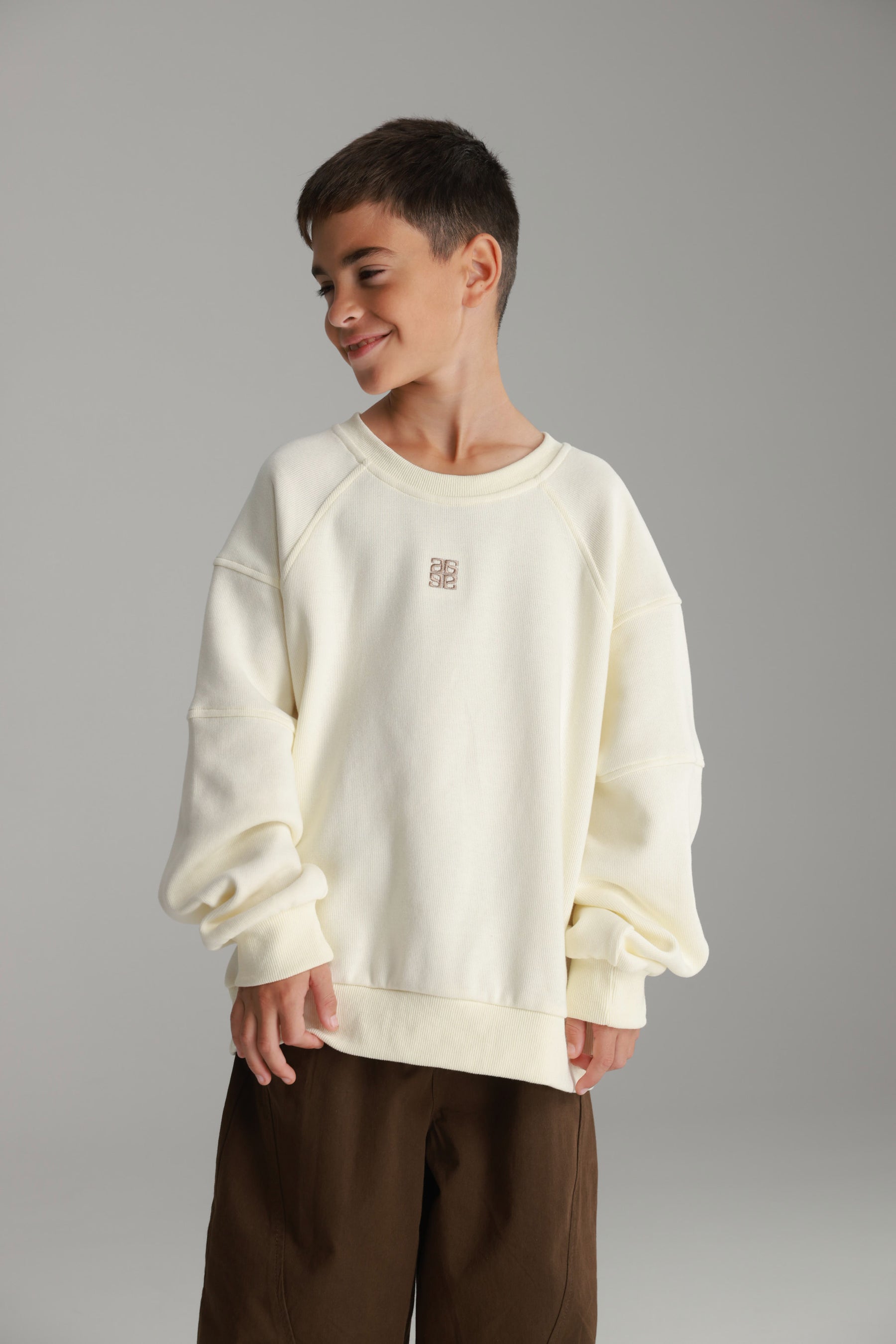 סוויטשירט נינה שמנת