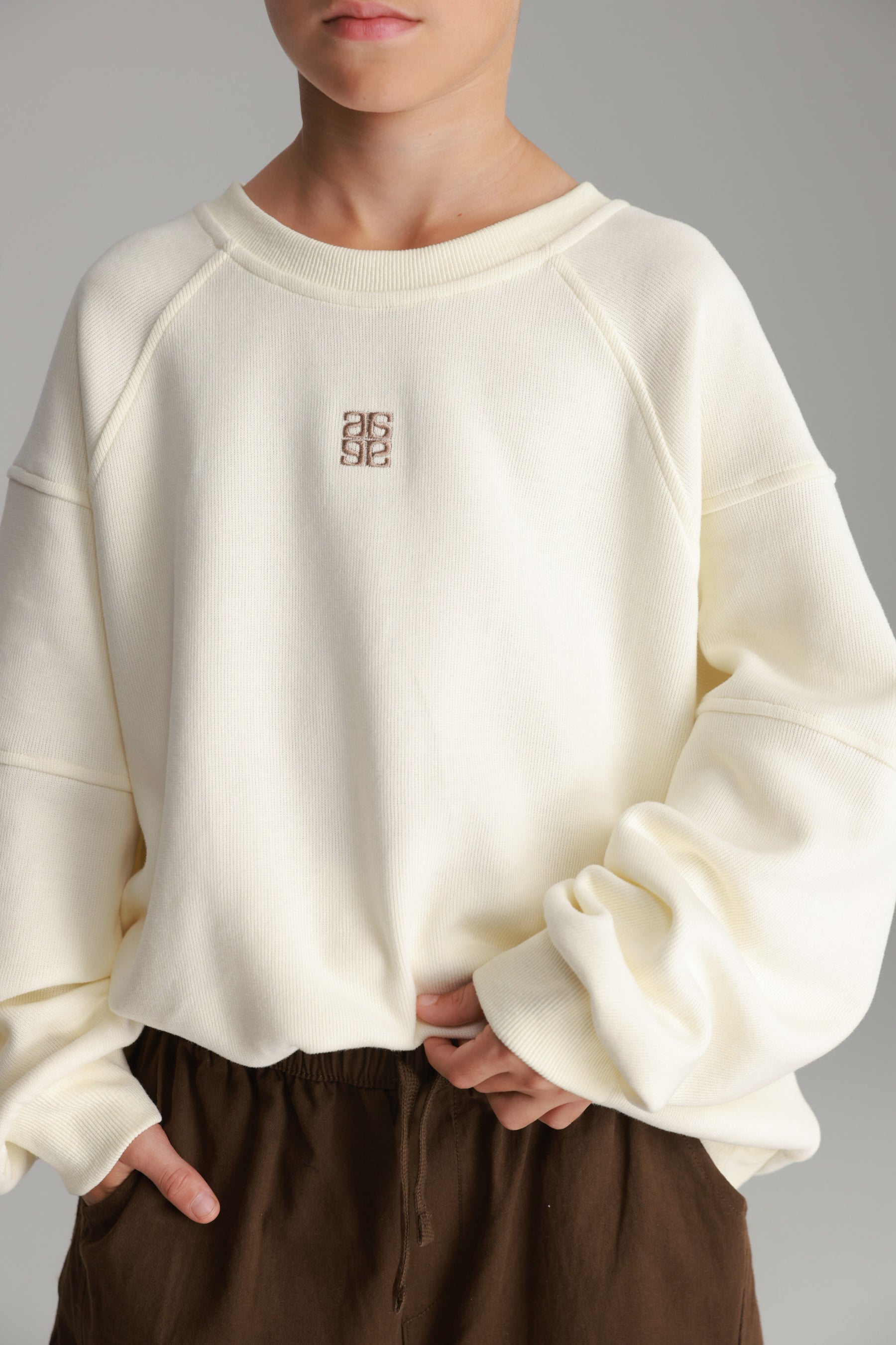 סוויטשירט נינה שמנת