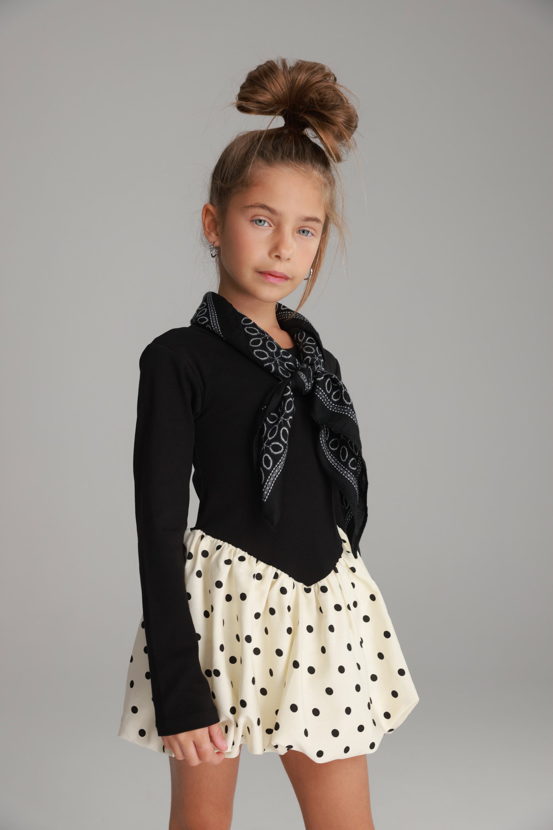 שמלת הלן שחור/שמנת