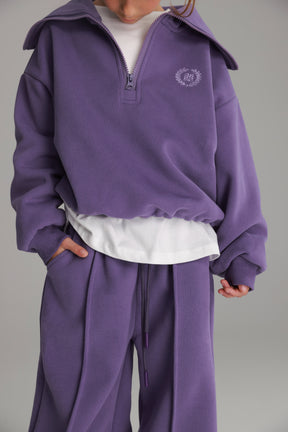 חליפת טאי סגולה