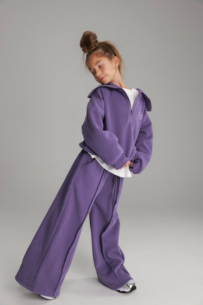 חליפת טאי סגולה