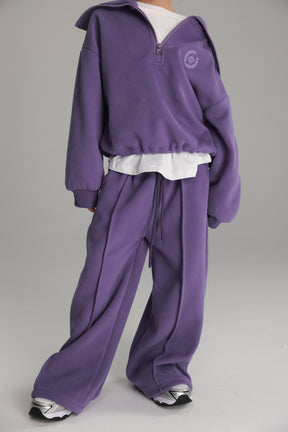 חליפת טאי סגולה