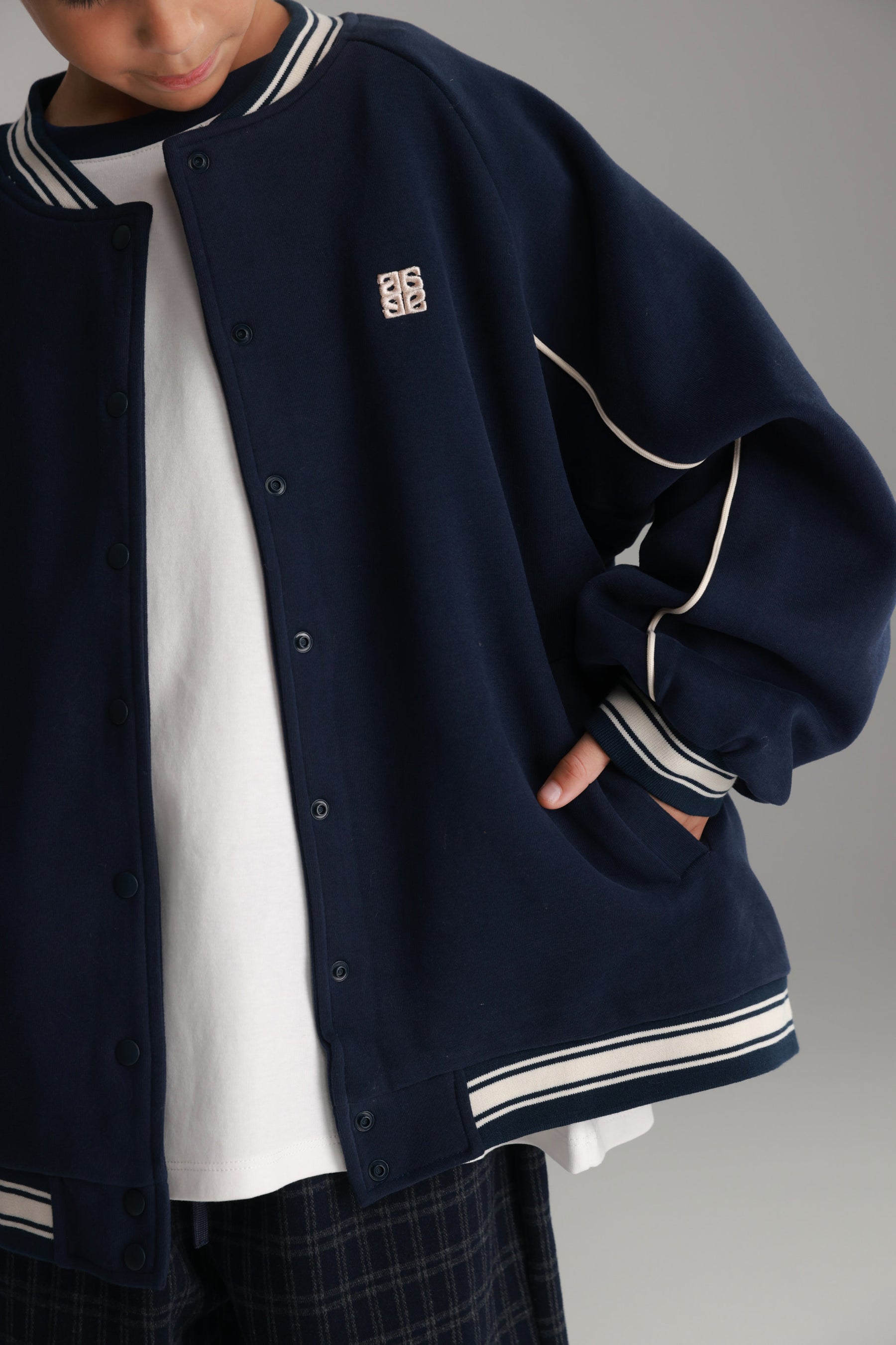 ג'קט אולי נייבי