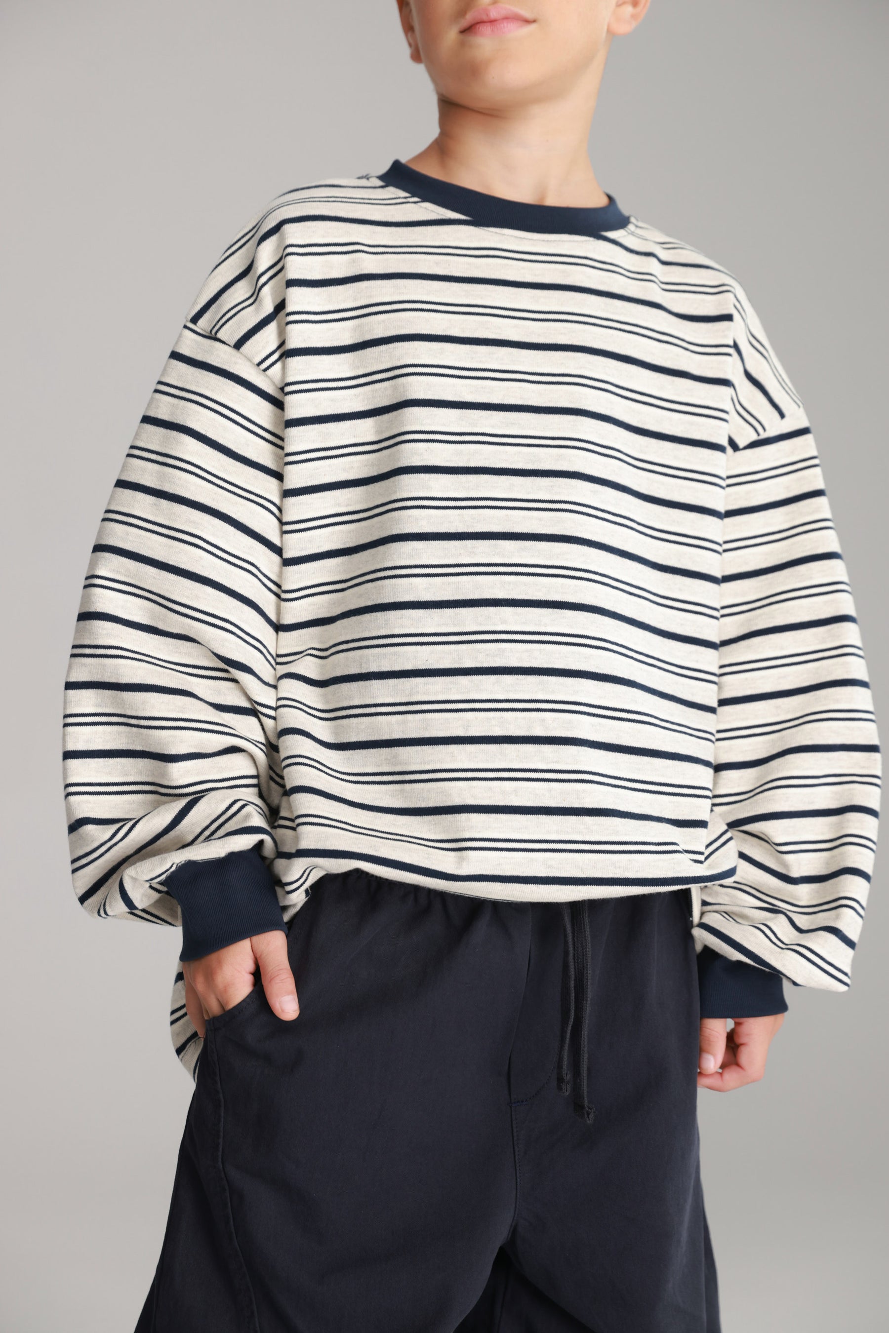 חולצת אווה אפור/נייבי