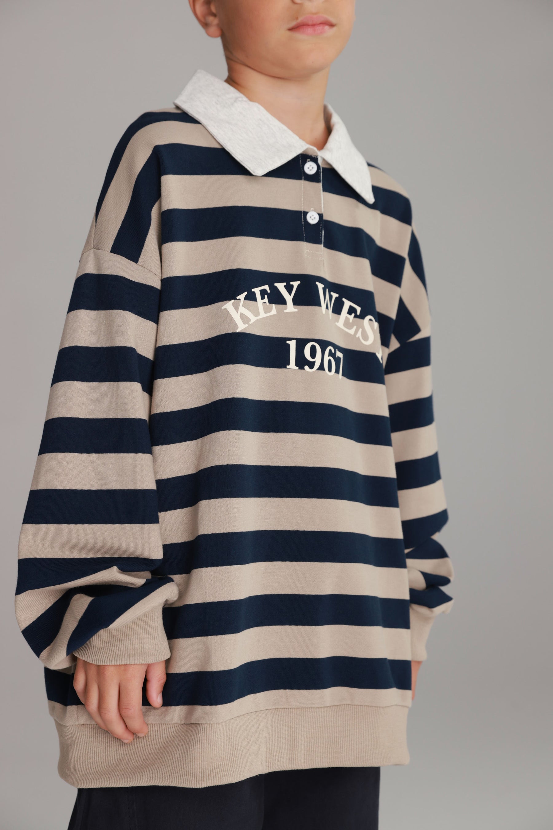 סוויטשירט קוני פסים בז'/נייבי