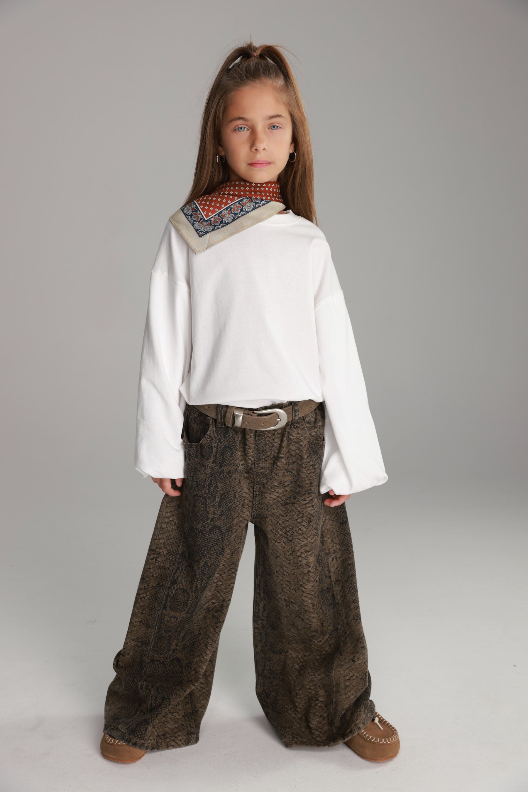 ג'ינס מאדי מנוחש