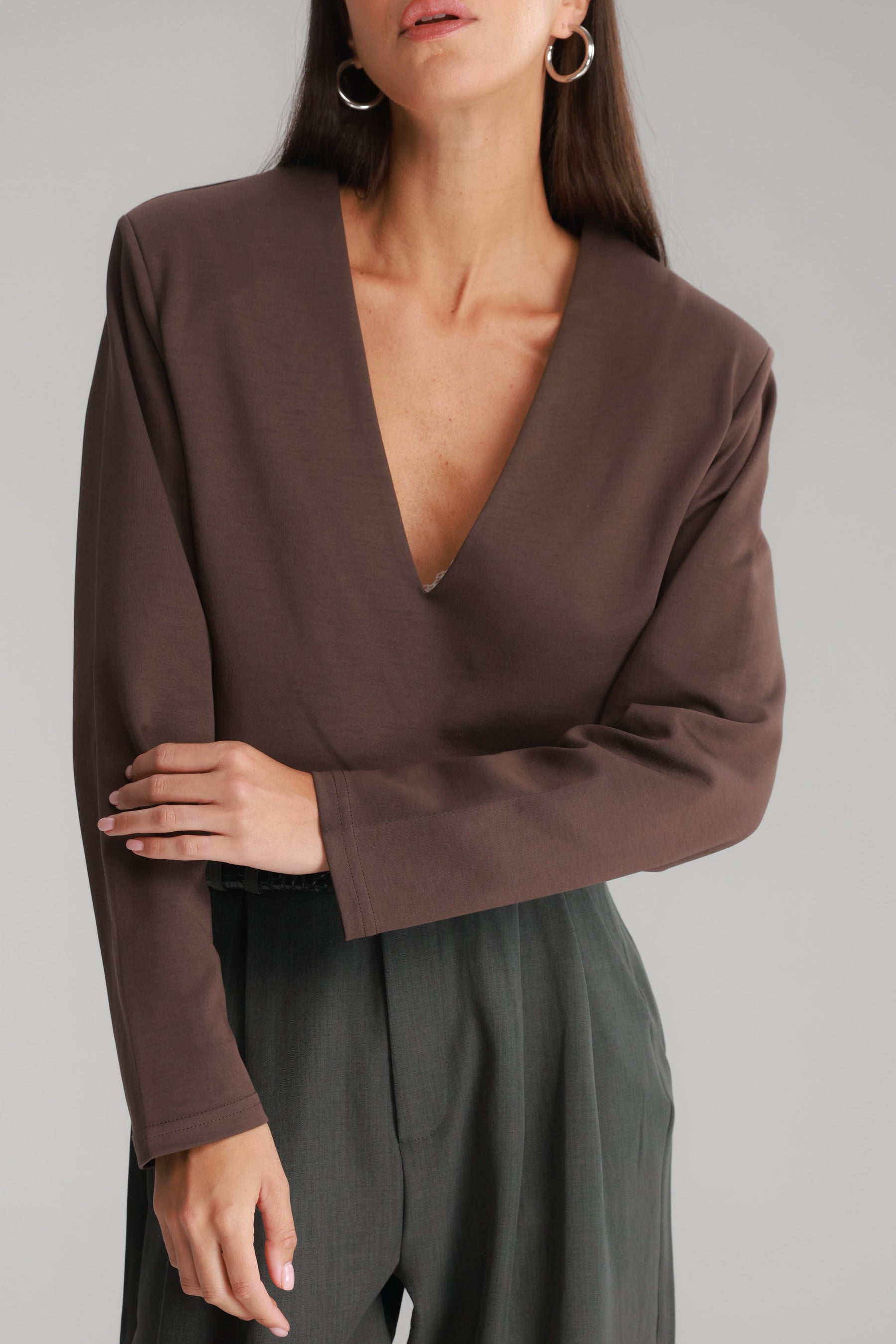 חולצת מרינה חום כהה