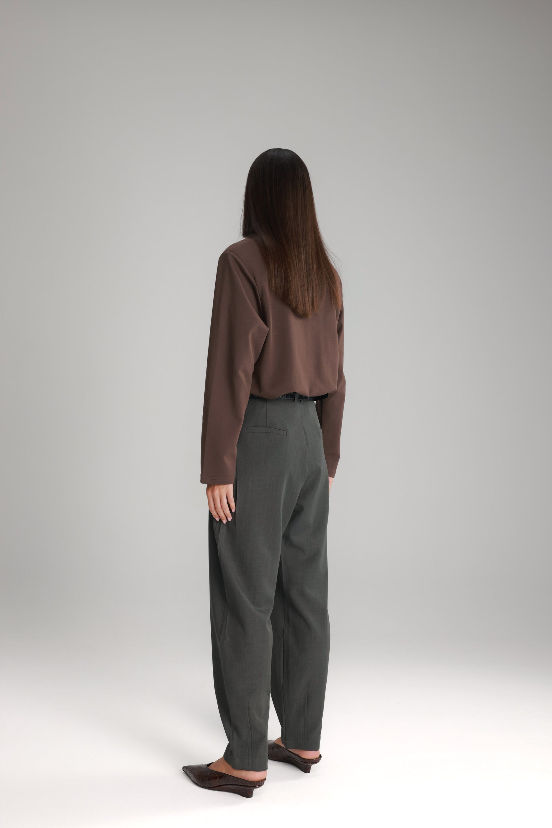 חולצת מרינה חום כהה