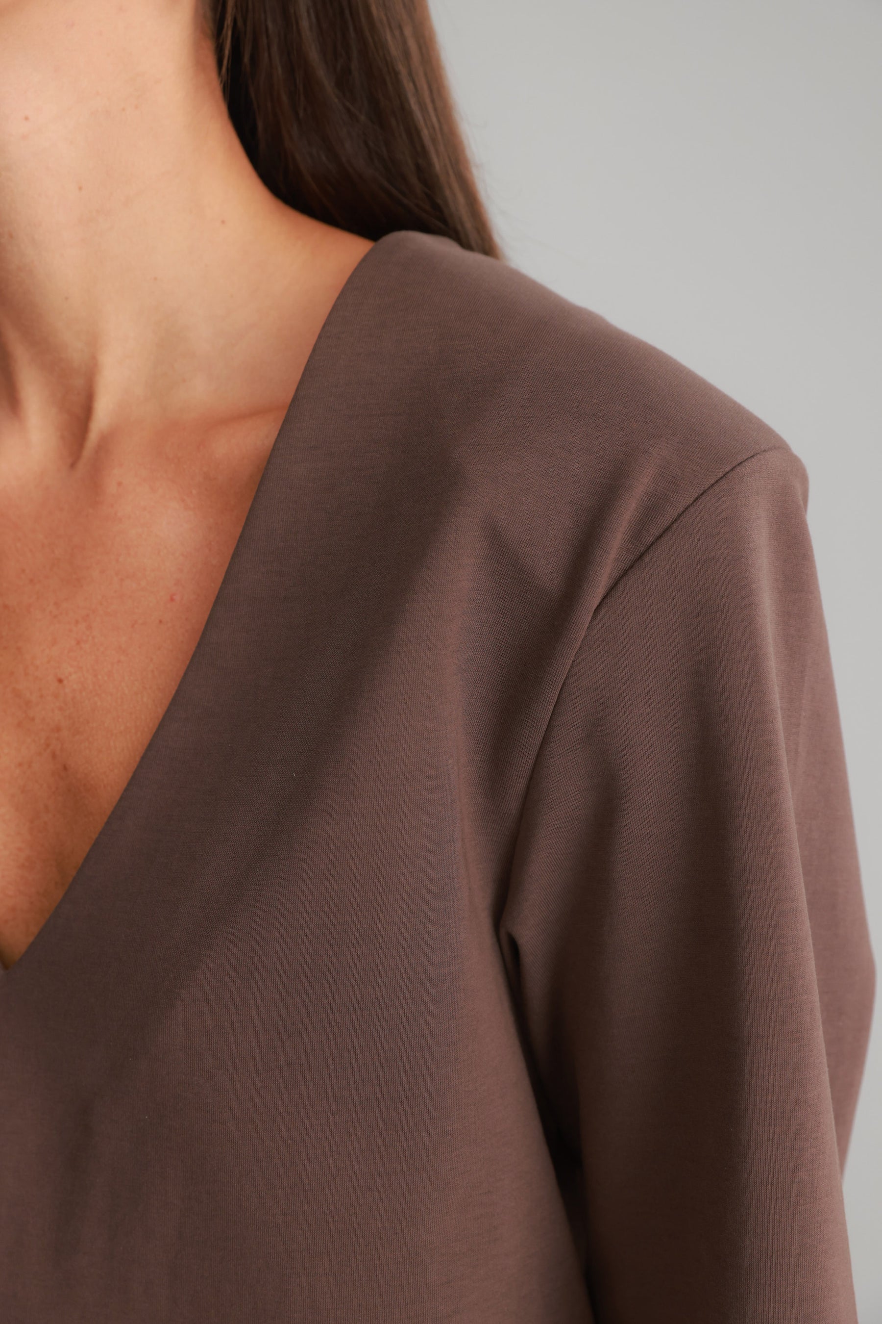 חולצת מרינה חום כהה