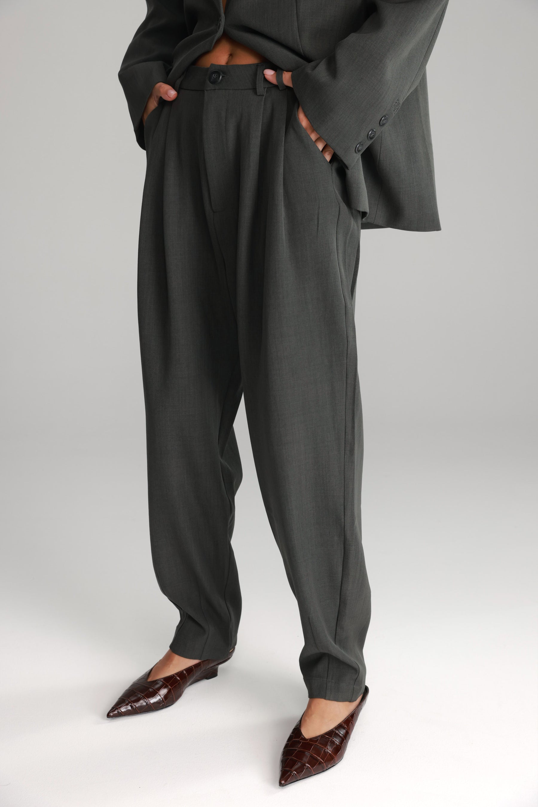 מכנסי אלכסנדרה אפורים