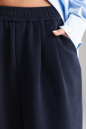 מכנסי בילי נייבי