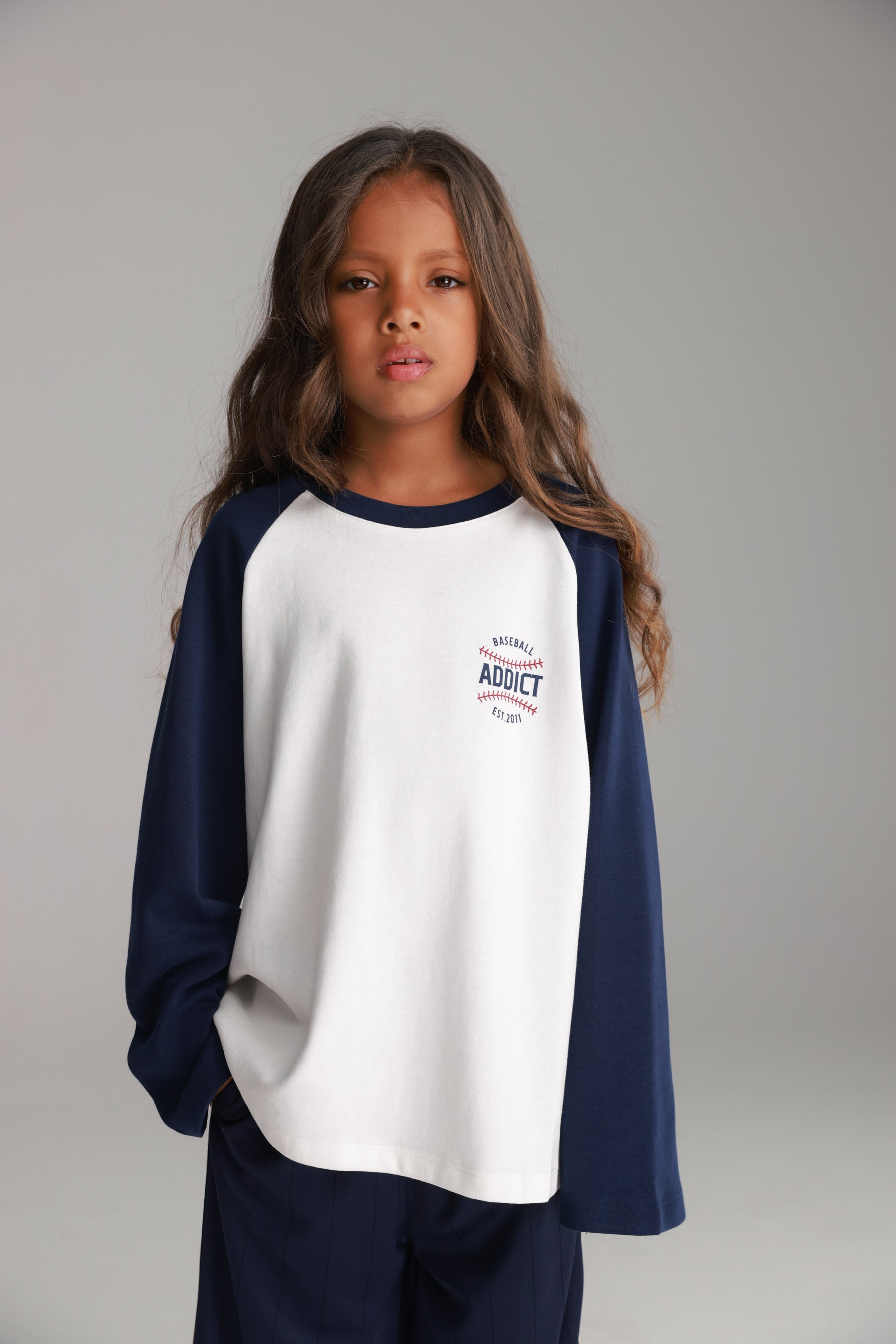 חולצת מיי לבן/נייבי