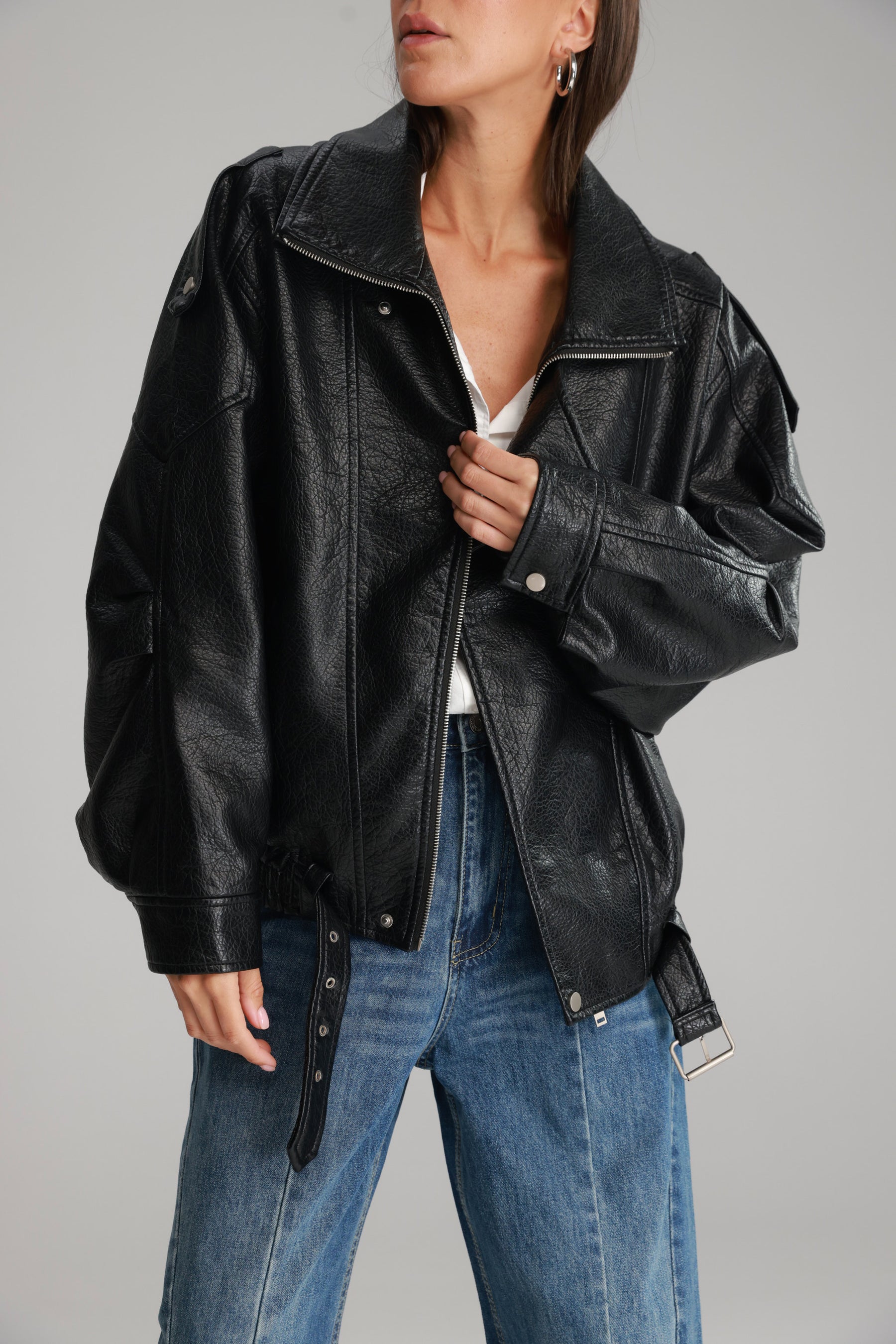 מעיל מייק דמוי עור שחור