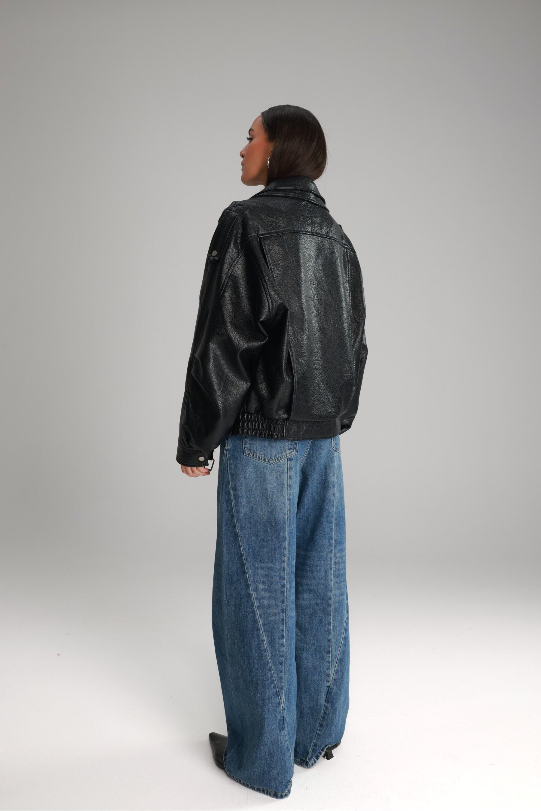 מעיל מייק דמוי עור שחור