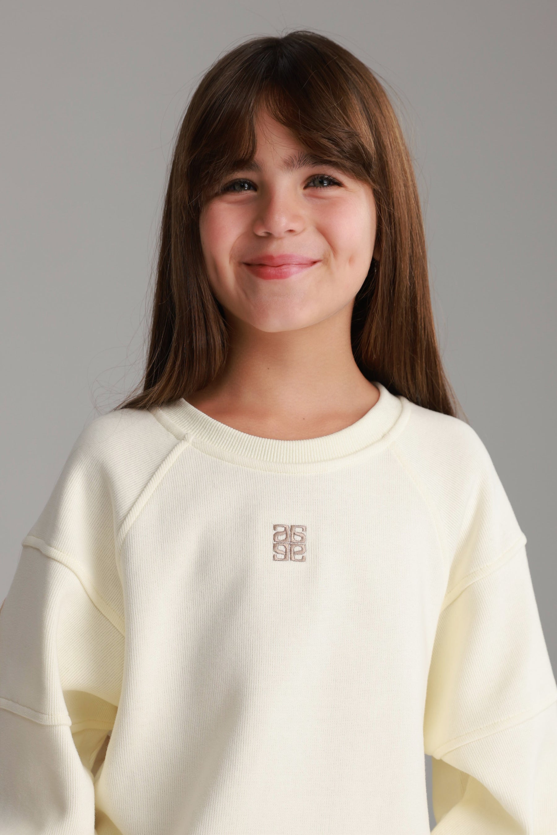 סוויטשירט נינה שמנת