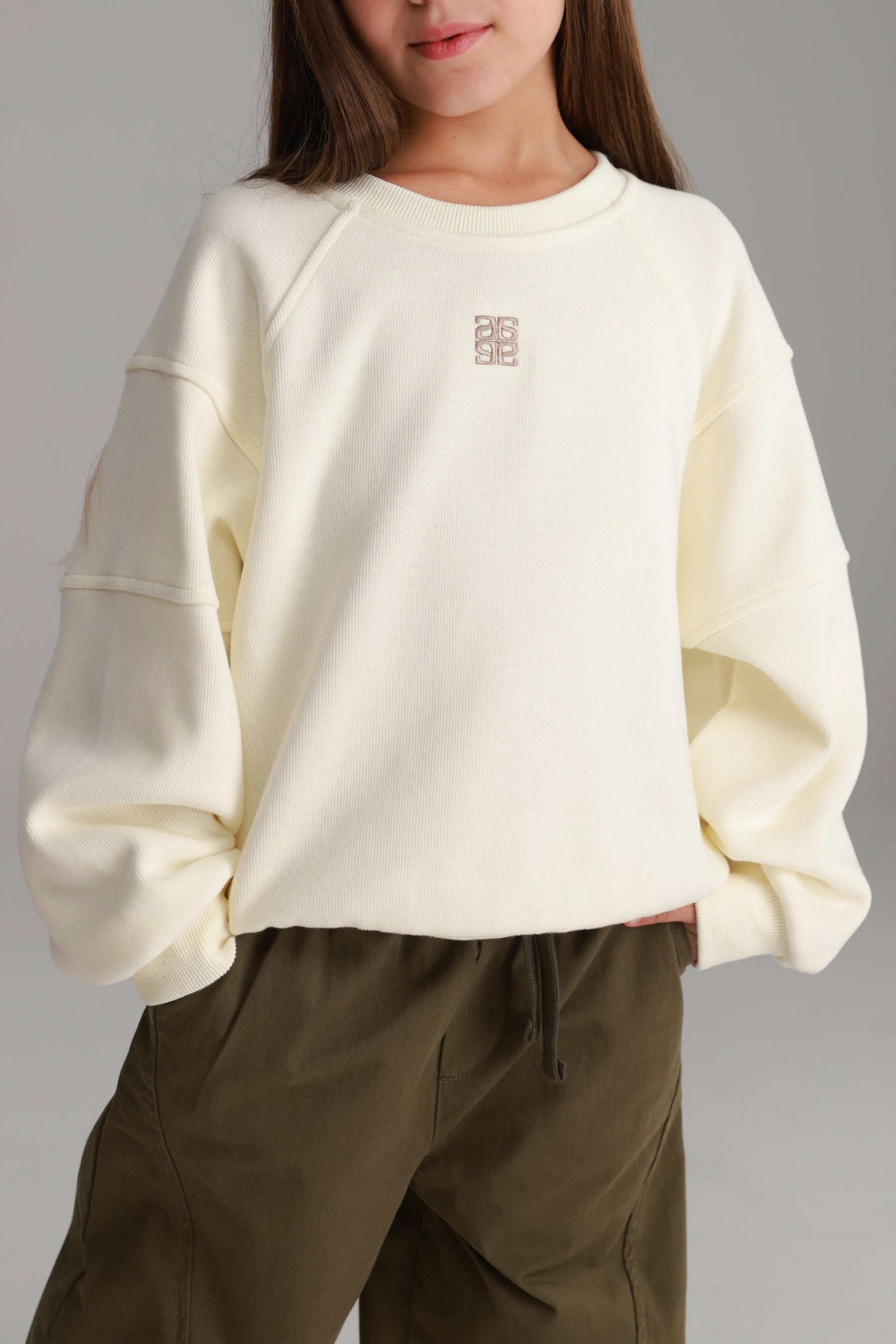 סוויטשירט נינה שמנת