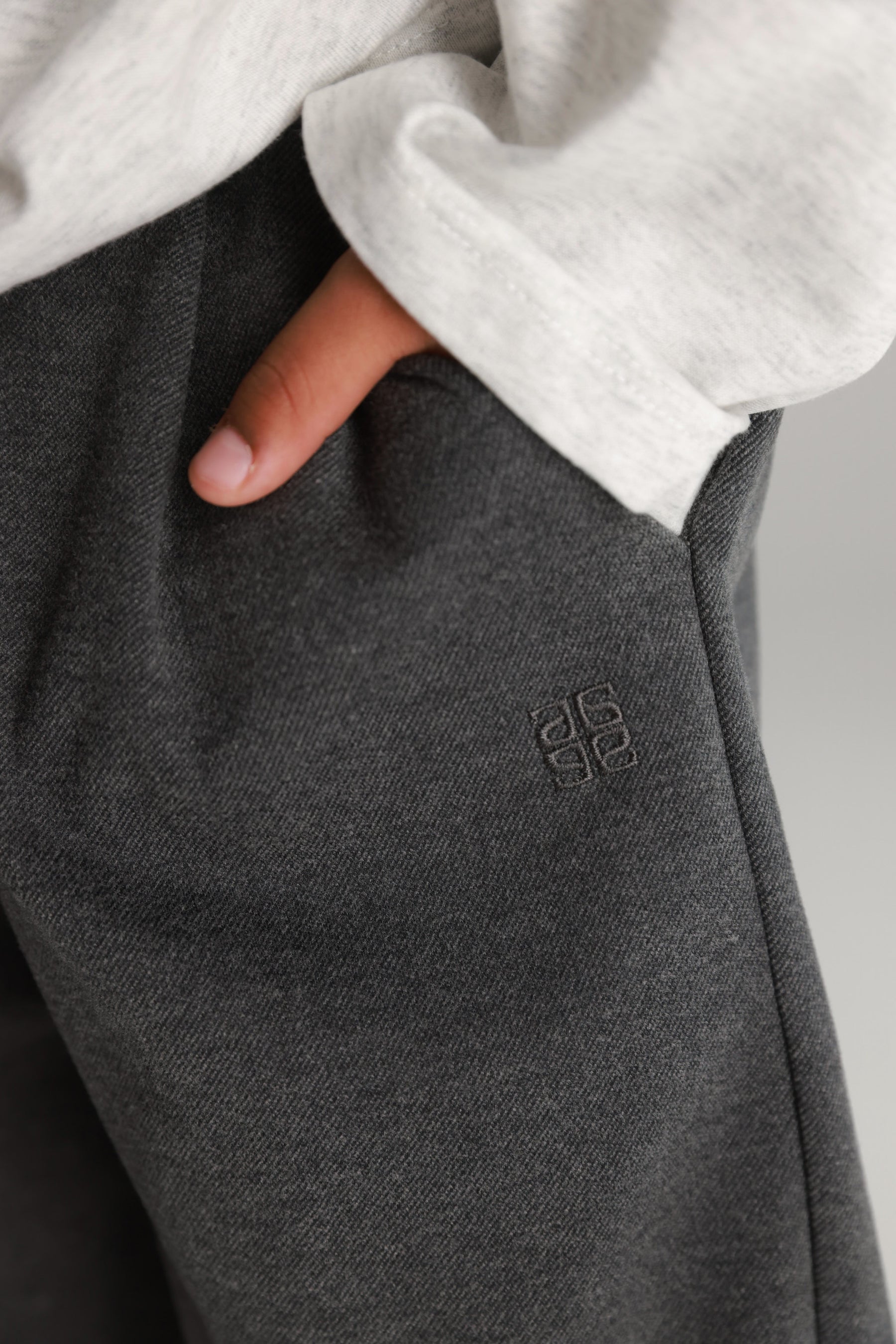 מכנסי אוליביה אפורים