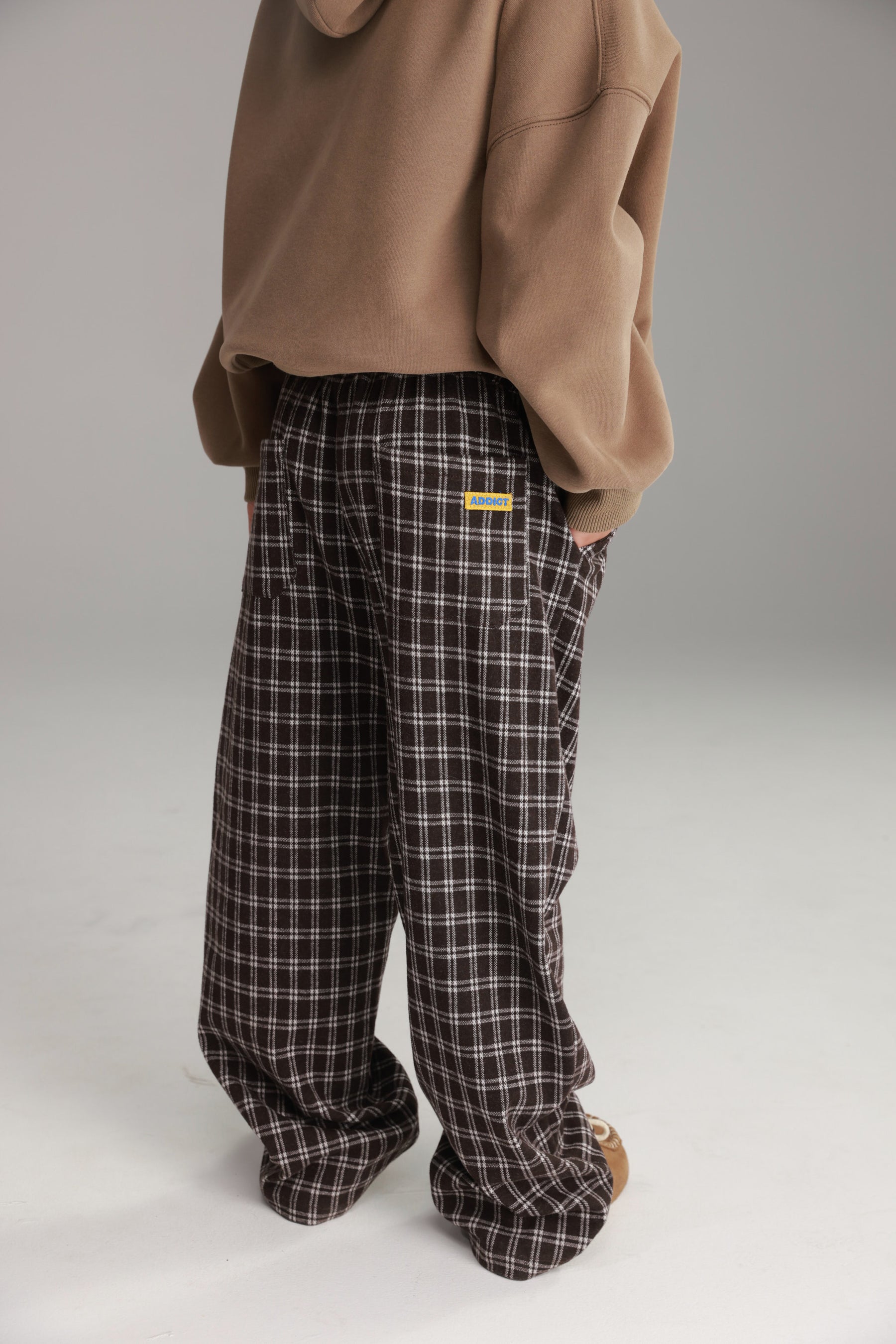 מכנסי אנטון חומים